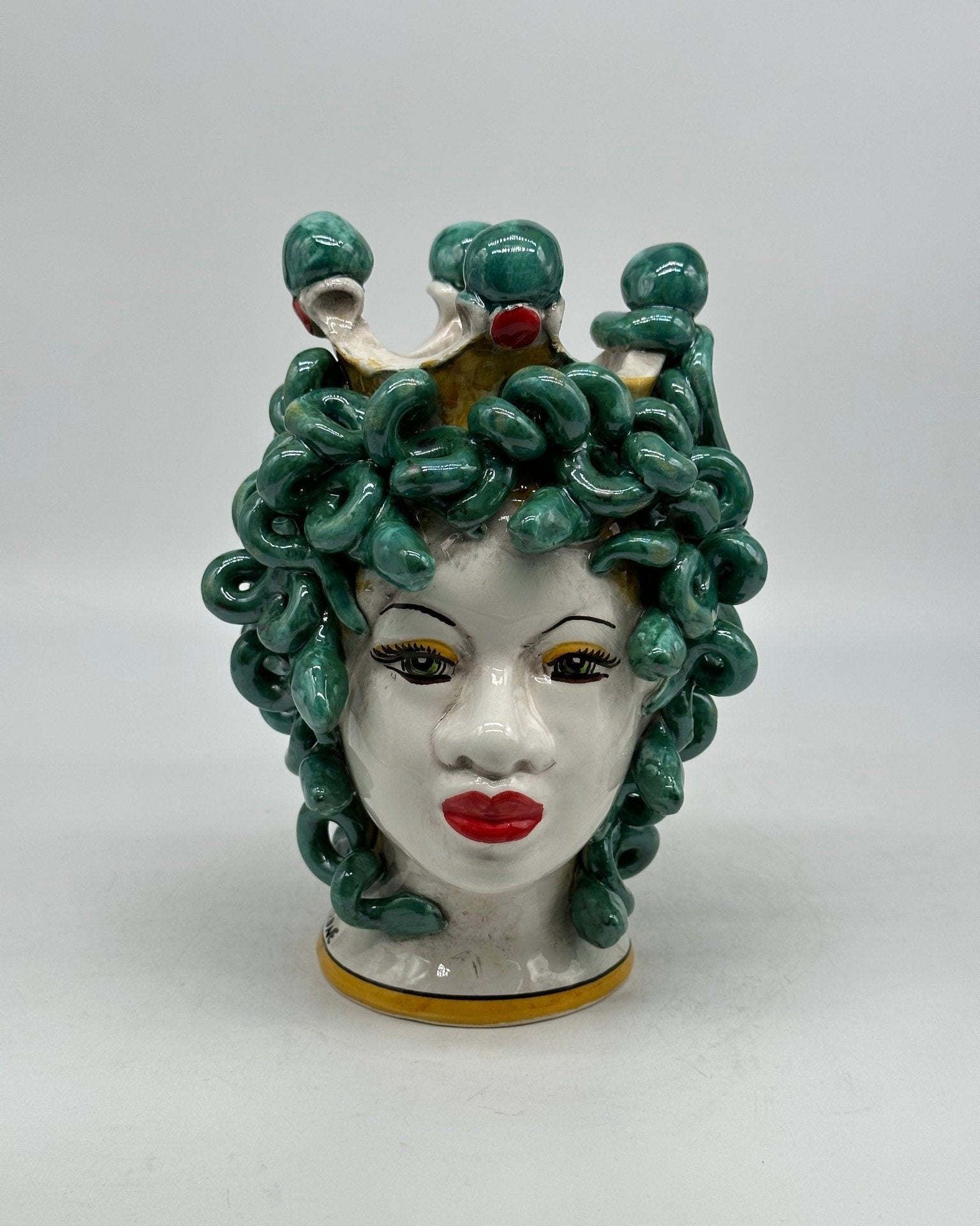 Testa Mitologica Medusa Ceramica Caltagirone cm H.20 L.15 Artigianale - DD CERAMICHE SICILIANE