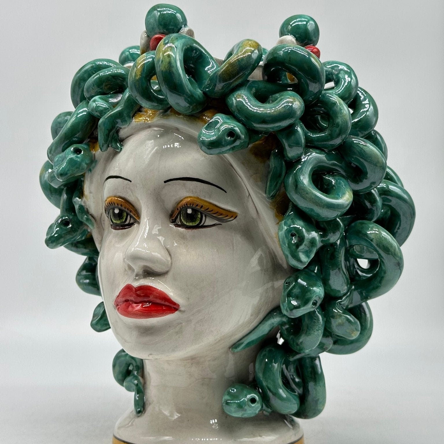 Testa Mitologica Medusa Ceramica Caltagirone cm H.30 L.25 Artigianale - DD CERAMICHE SICILIANE