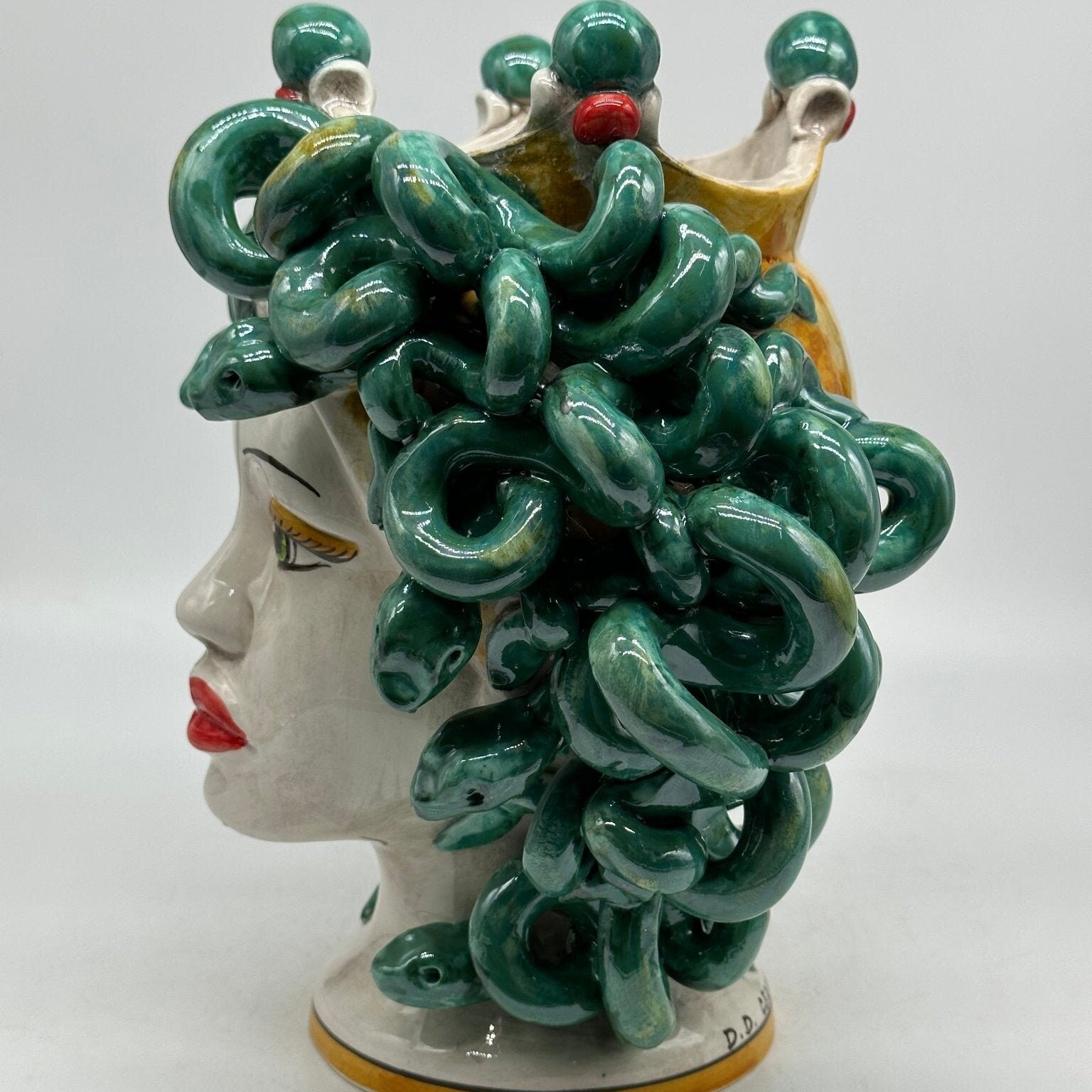 Testa Mitologica Medusa Ceramica Caltagirone cm H.30 L.25 Artigianale - DD CERAMICHE SICILIANE