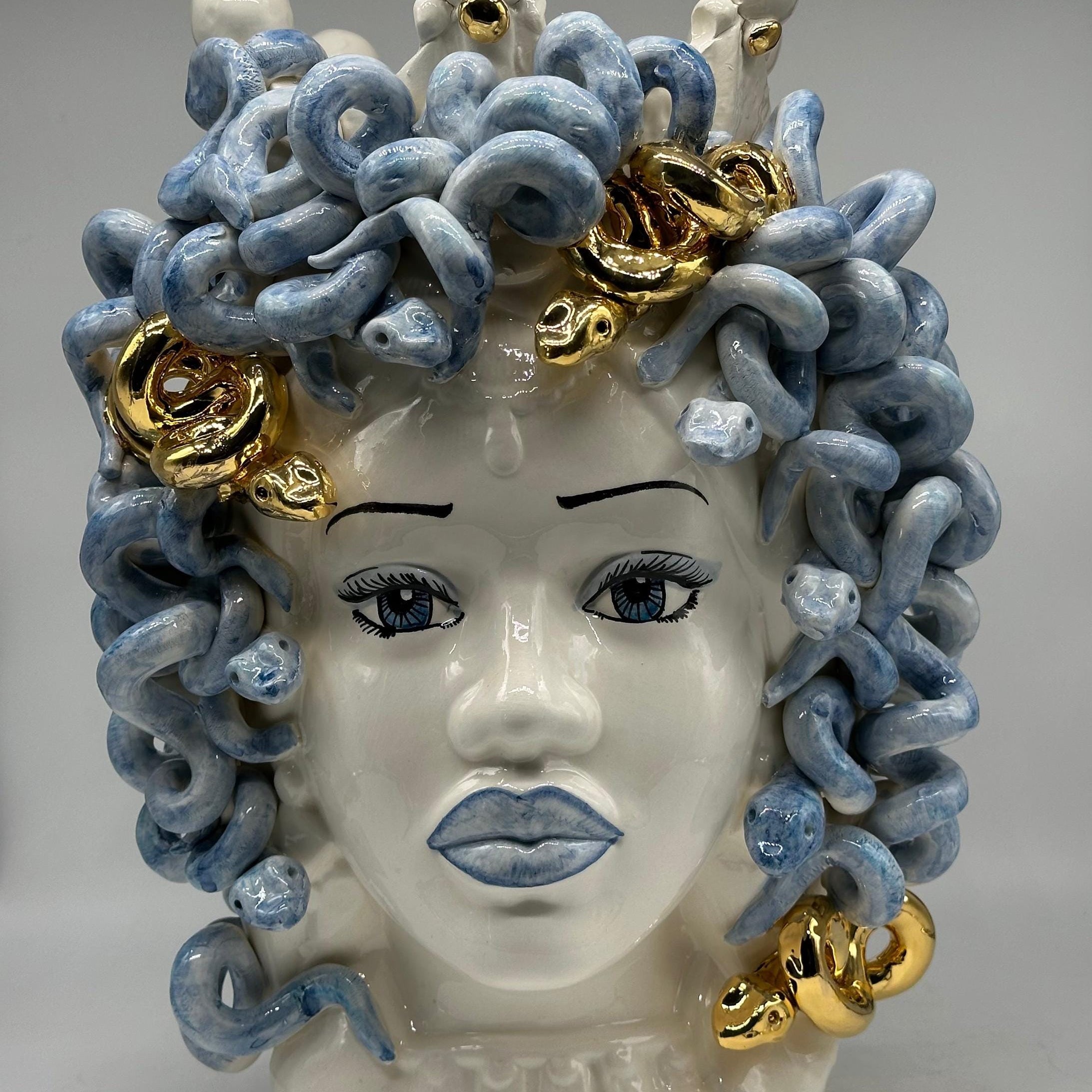 Testa Mitologica Medusa “Luxury” Ceramica Caltagirone cm H.40 L.30 Artigianale - TESTA DI MORO
