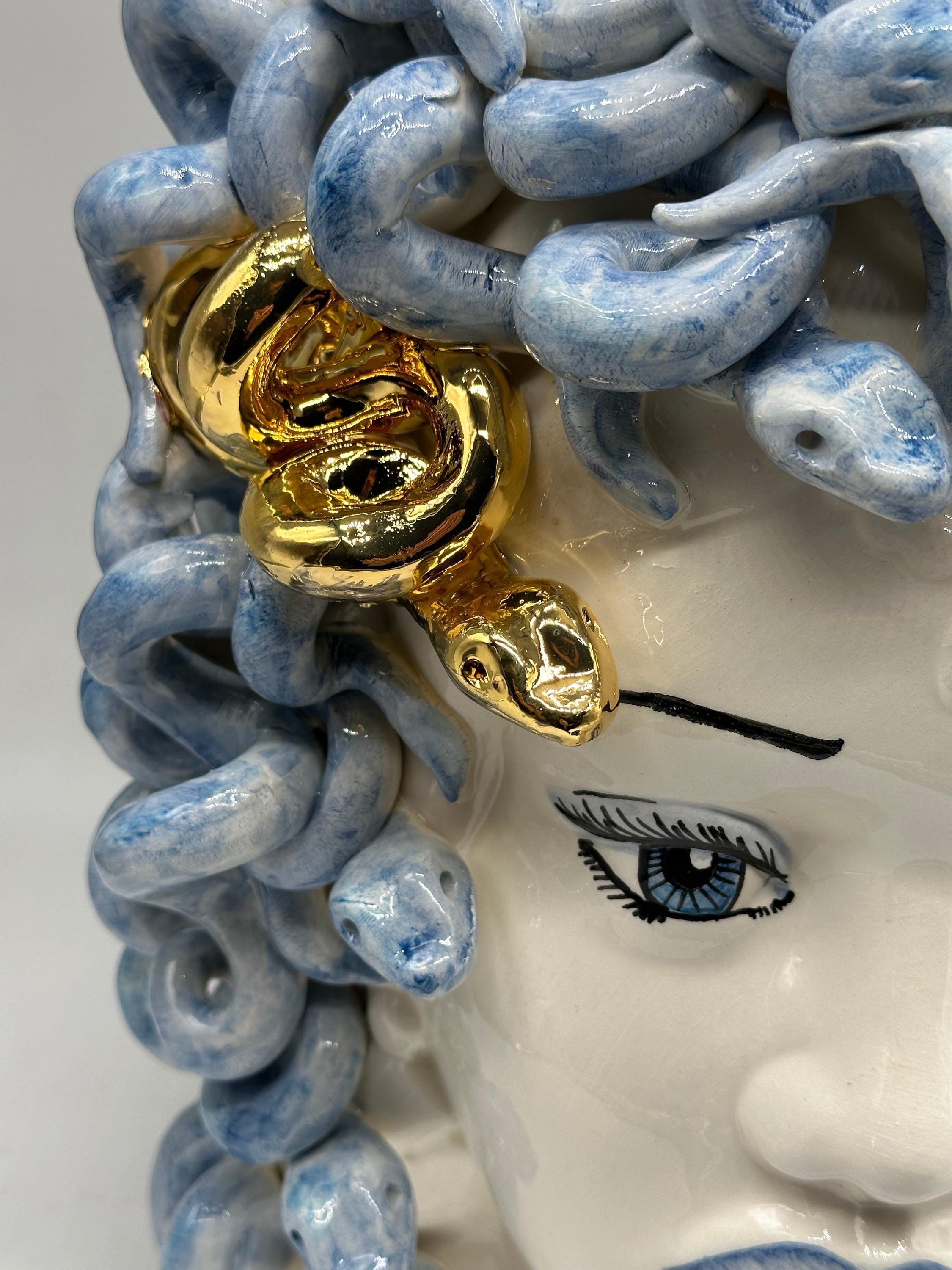 Testa Mitologica Medusa “Luxury” Ceramica Caltagirone cm H.40 L.30 Artigianale - TESTA DI MORO