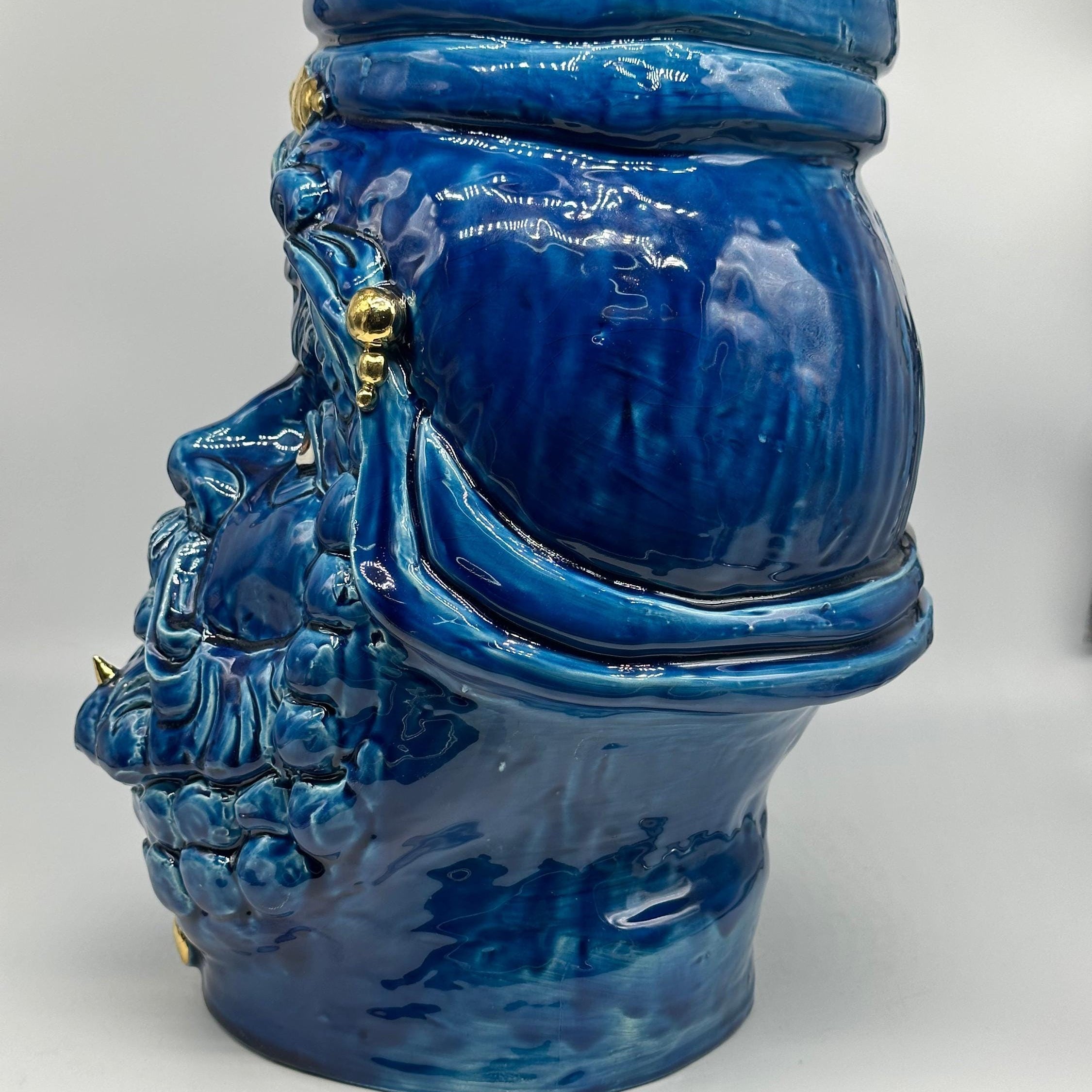 Testa Mitologica Uomo Ceramica Caltagirone cm H.35 L.25 Artigianale Blu dettagli Oro - TESTA DI MORO