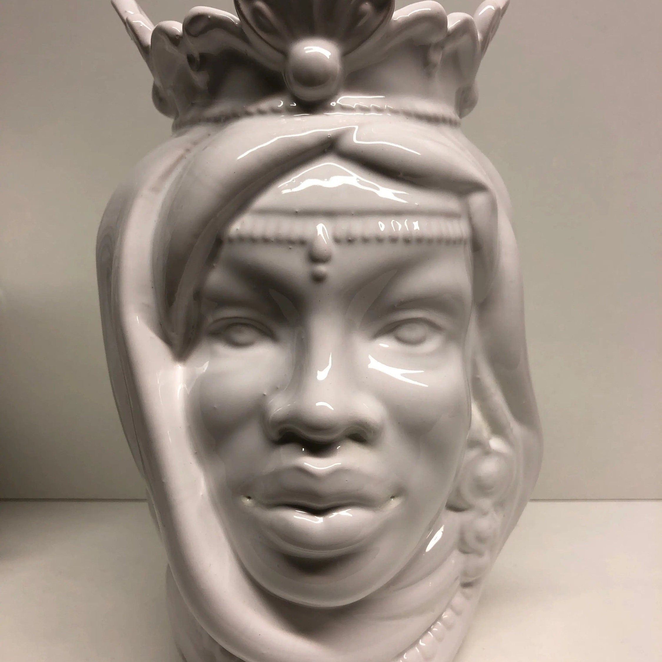 Teste di Moro Afro Ceramica Caltagirone cm H.25 L.17 Artigianale Bianco DD CERAMICHE SICILIANE