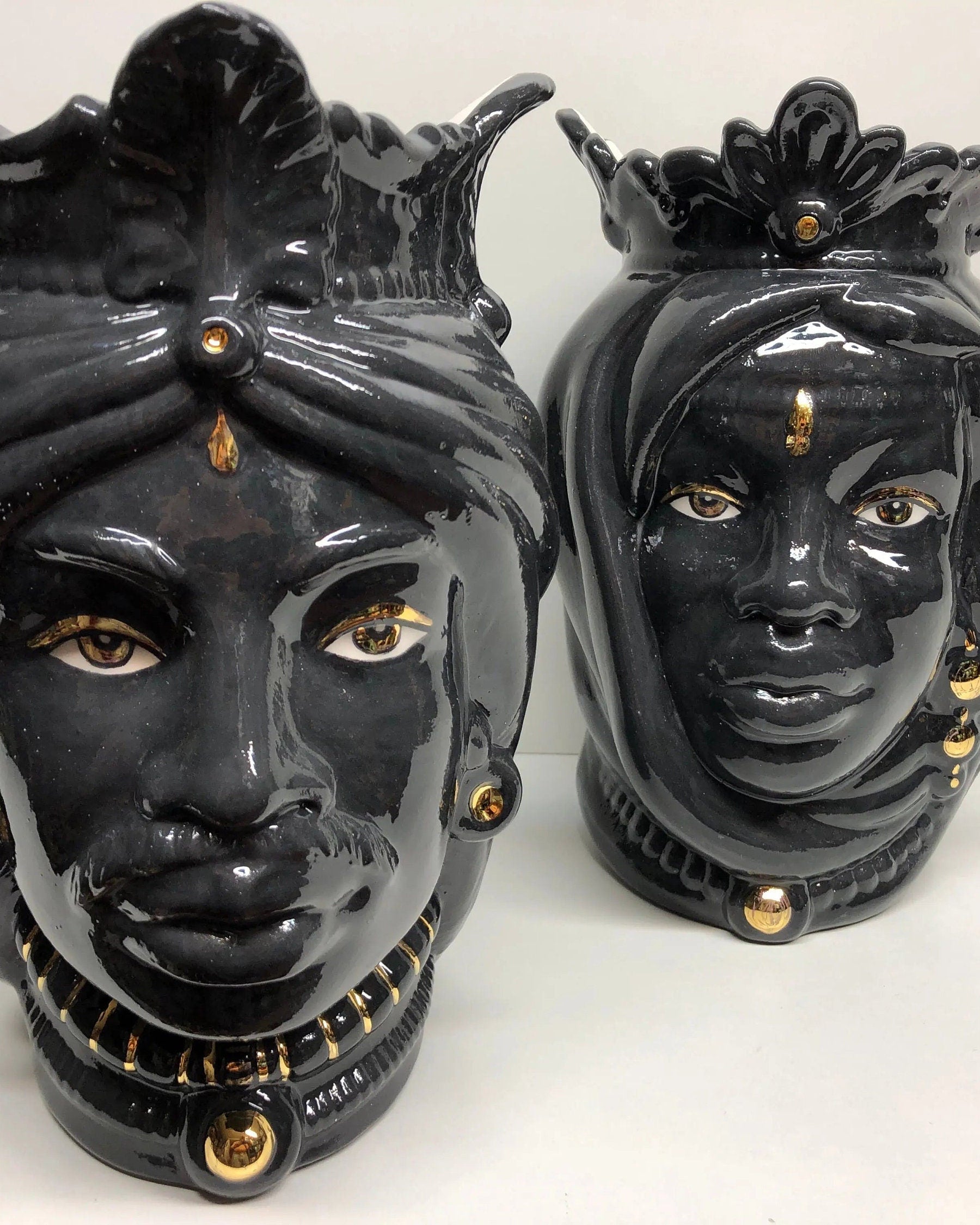 Teste di Moro Afro Ceramica Caltagirone cm H.25 L.17 Artigianale Nero dettagli Oro DD CERAMICHE SICILIANE