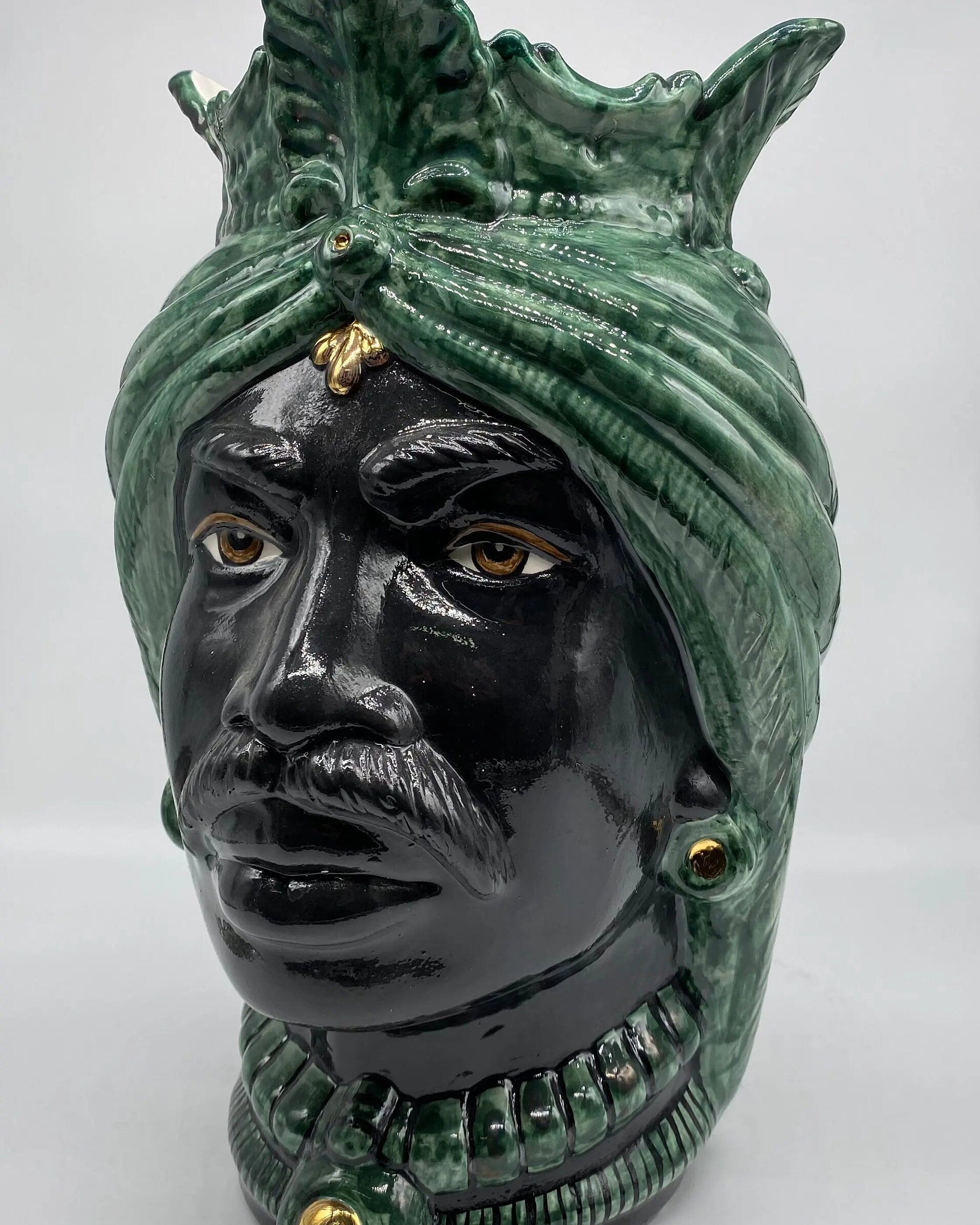 Teste di Moro Afro Ceramica Caltagirone cm H.35 L.23 Artigianale Verde con Oro DD CERAMICHE SICILIANE