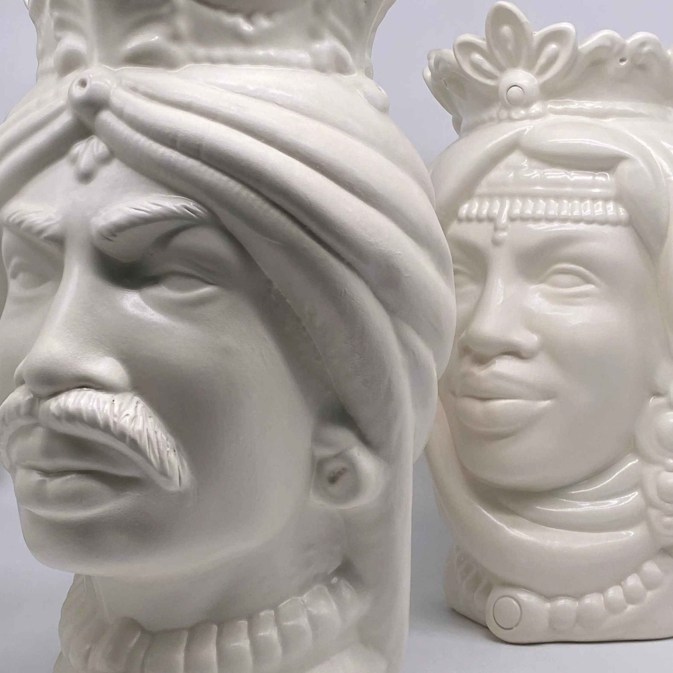 Teste di Moro Afro Ceramica Caltagirone cm H.35 L.23 Artigianale Bianco Opaco DD CERAMICHE SICILIANE