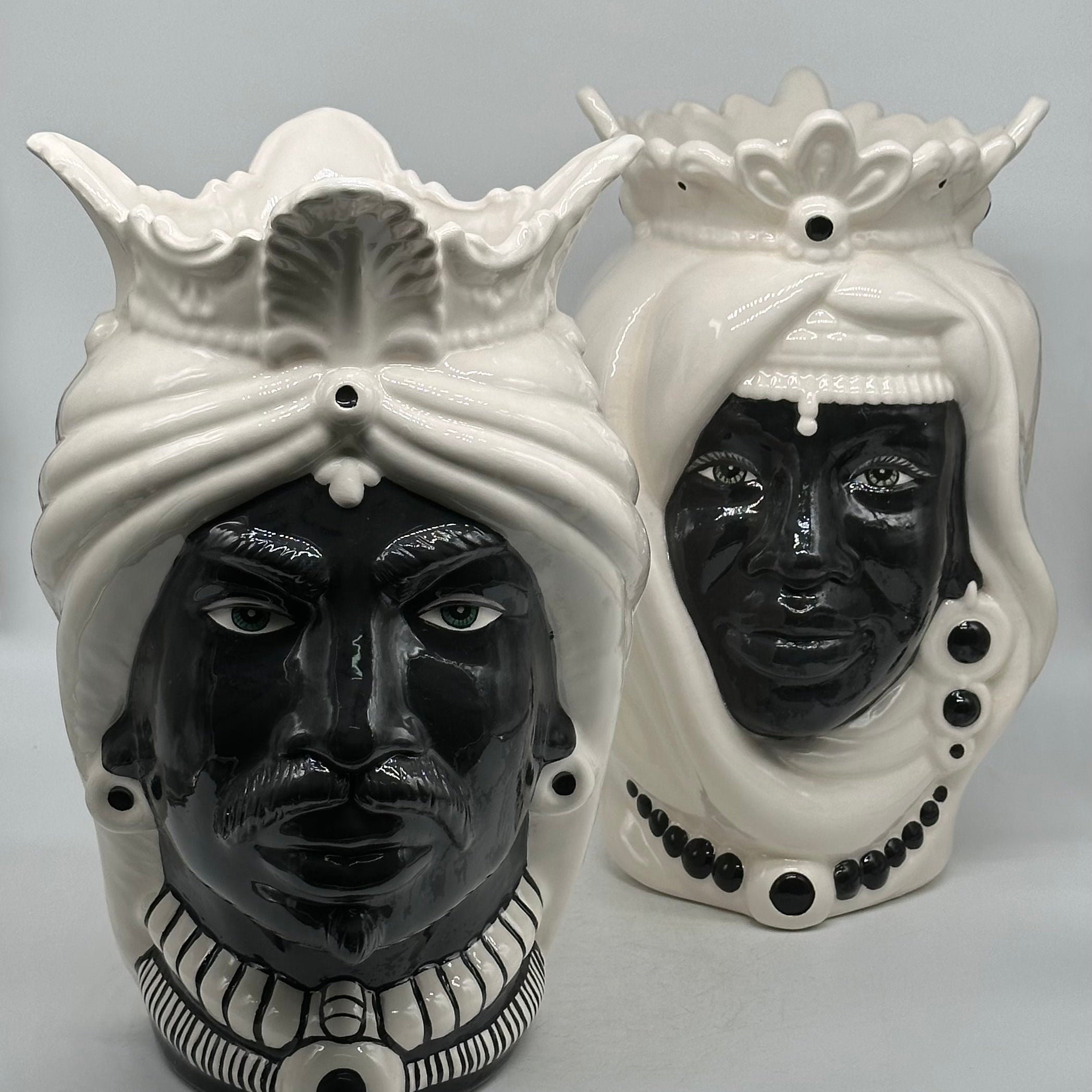 Teste di Moro Afro Ceramica Caltagirone cm H.35 L.23 Artigianale Bicolore Bianco Nero - TESTE DI MORO