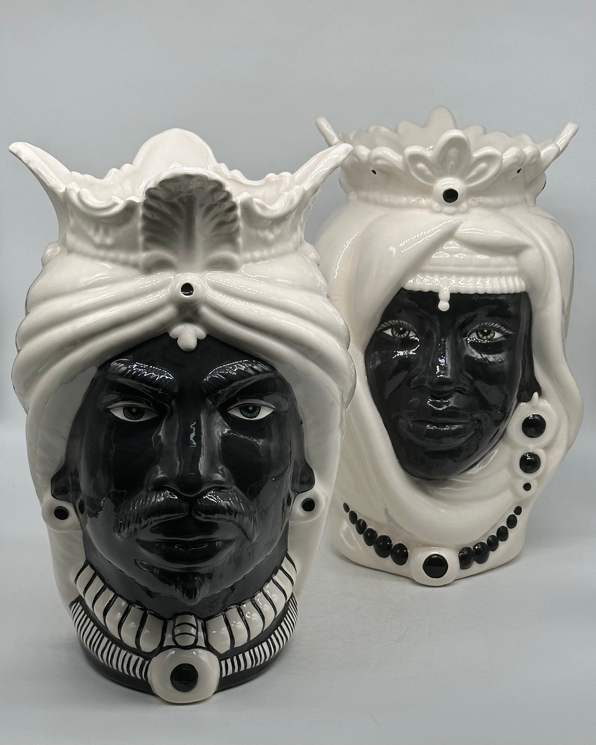 Teste di Moro Afro Ceramica Caltagirone cm H.35 L.23 Artigianale Bicolore Bianco Nero - TESTE DI MORO