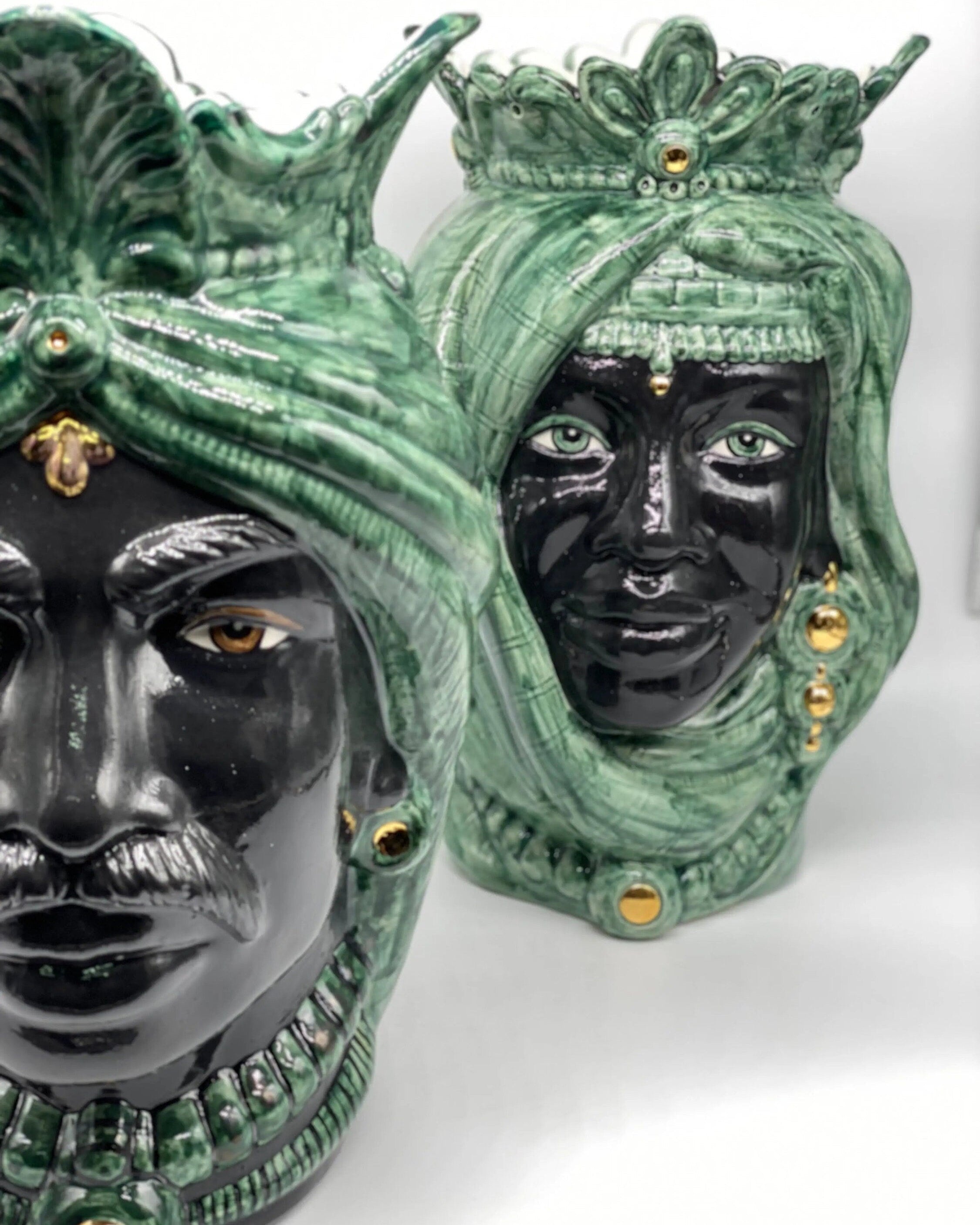 Teste di Moro Afro Ceramica Caltagirone cm H.35 L.23 Artigianale Verde con Oro DD CERAMICHE SICILIANE