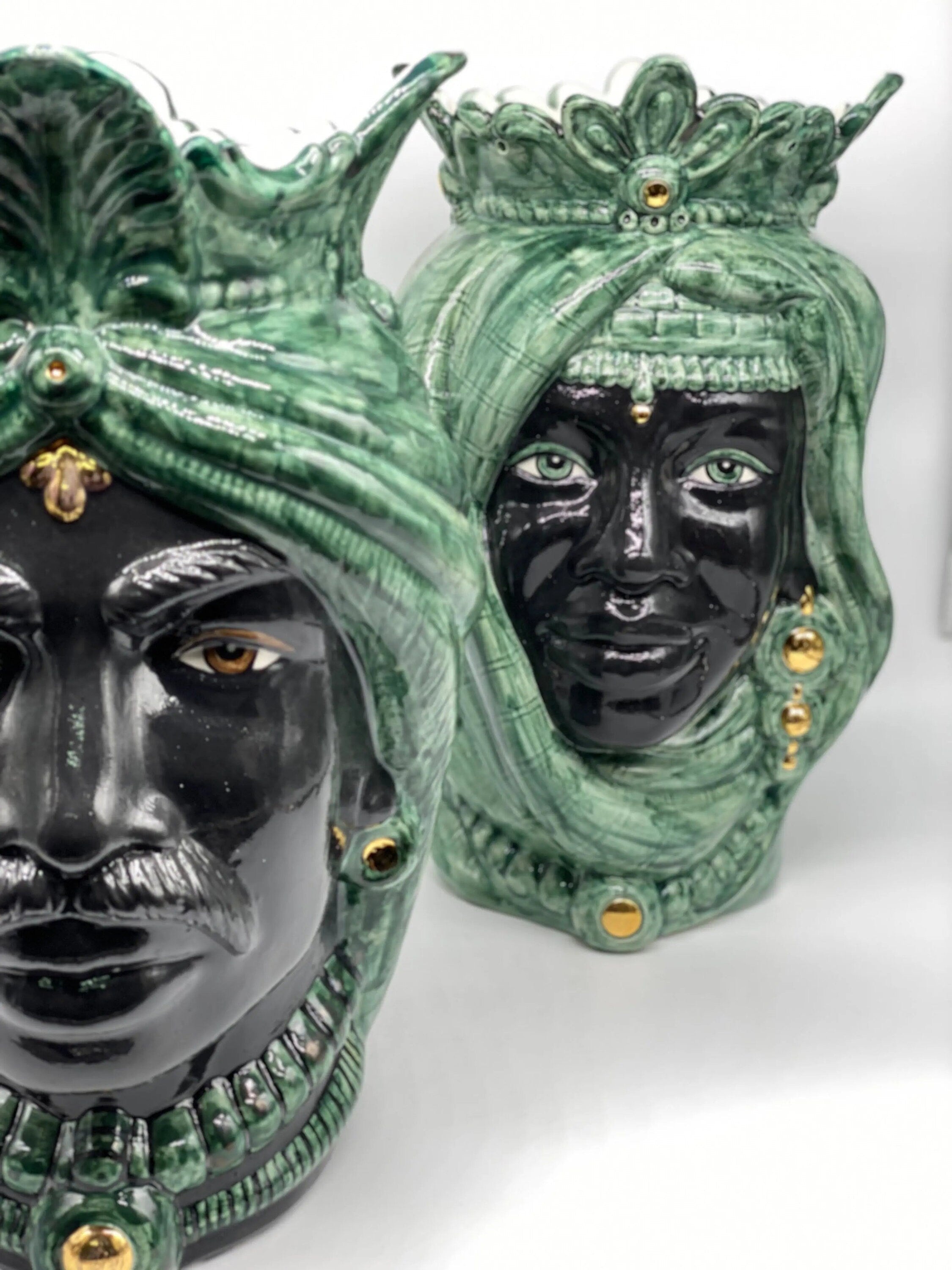 Teste di Moro Afro Ceramica Caltagirone cm H.35 L.23 Artigianale Verde con Oro DD CERAMICHE SICILIANE