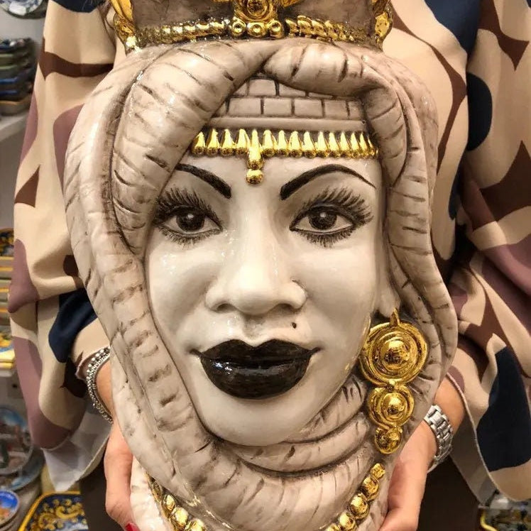 Teste di Moro Afro Ceramica Caltagirone cm H.35 L.23 Artigianale Écru dettagli Oro DD CERAMICHE SICILIANE