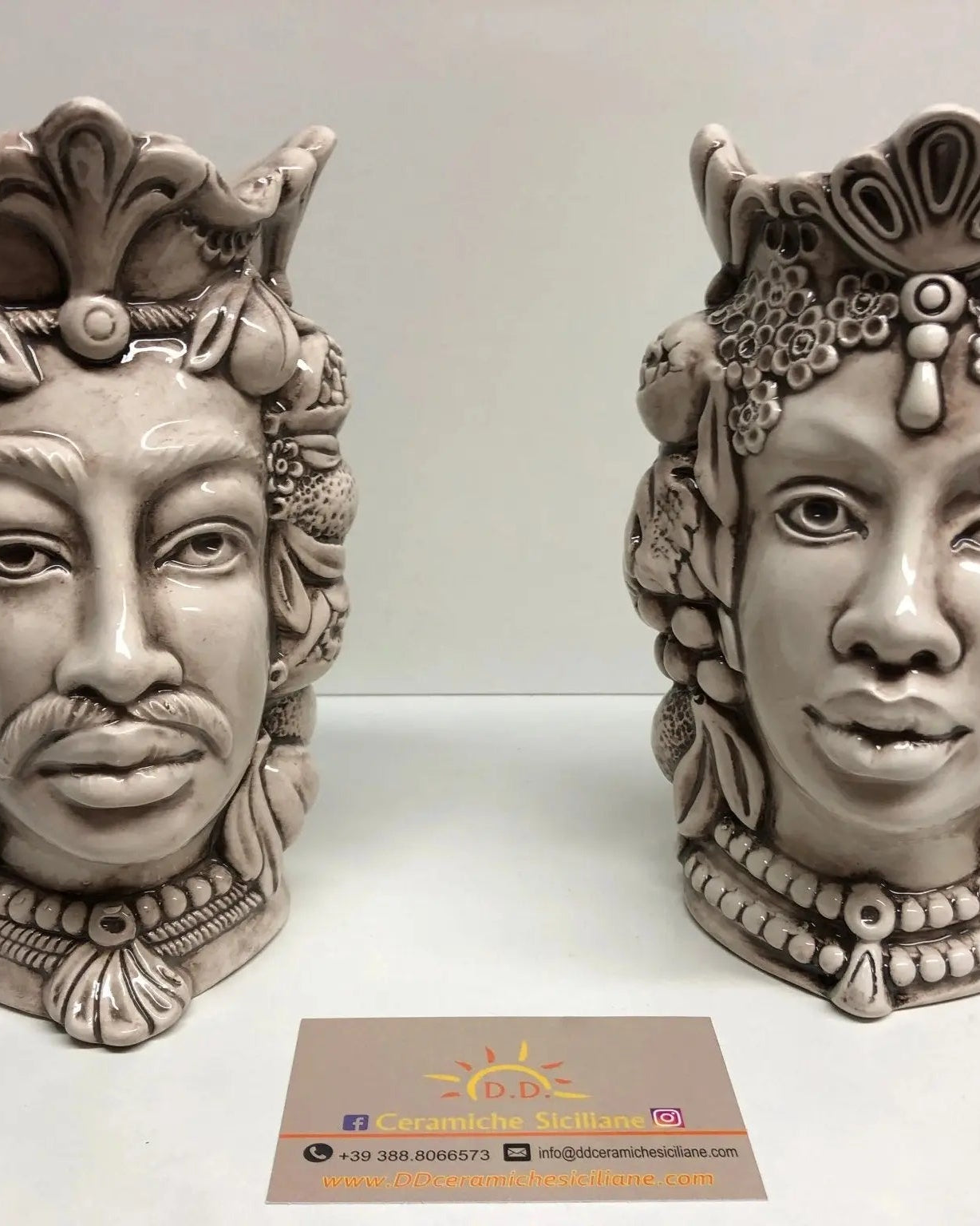 Teste di Moro Afro Frutta Ceramica Caltagirone cm H.18 L.12 Artigianale Beige - DD CERAMICHE SICILIANE