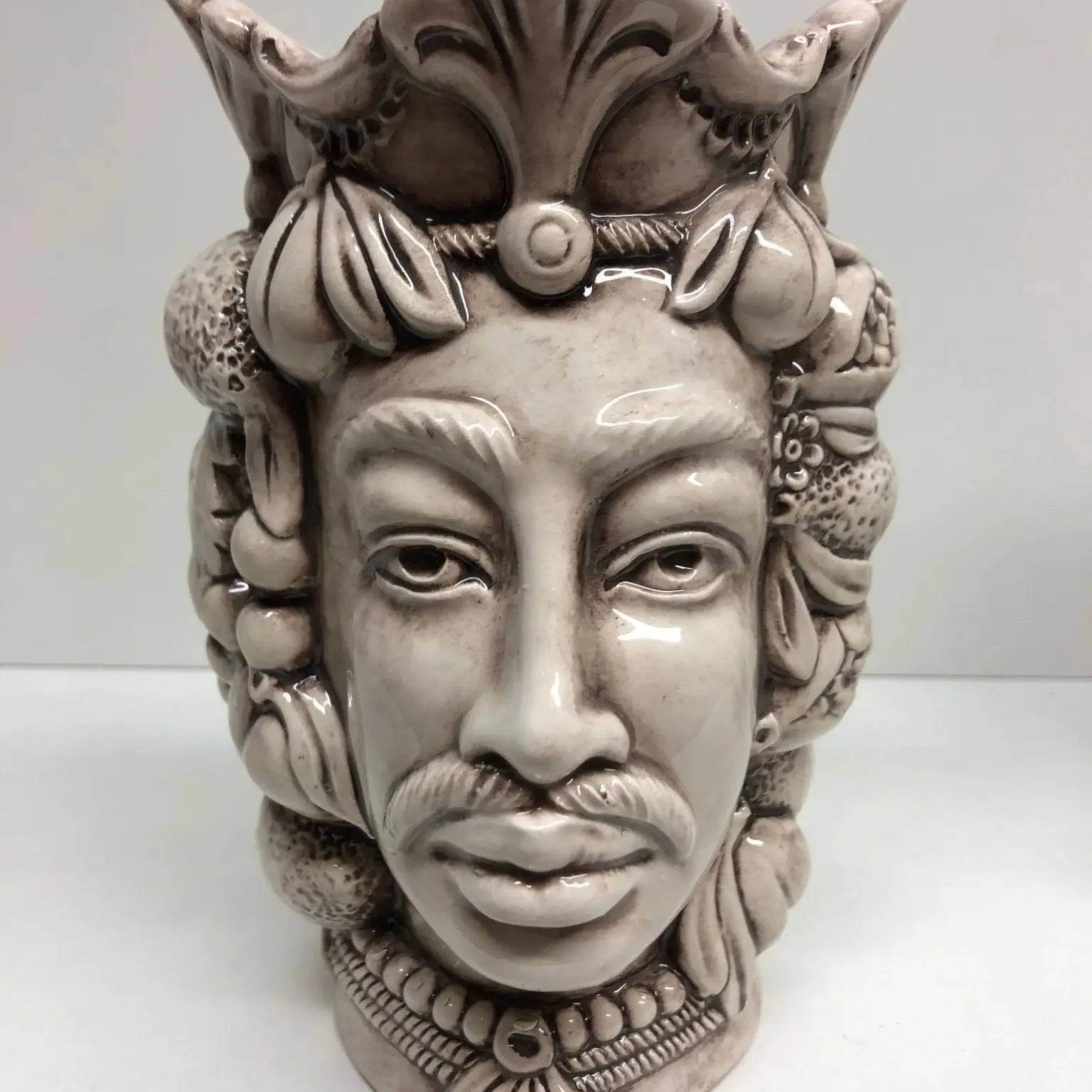 Teste di Moro Afro Frutta Ceramica Caltagirone cm H.18 L.12 Artigianale Beige - DD CERAMICHE SICILIANE