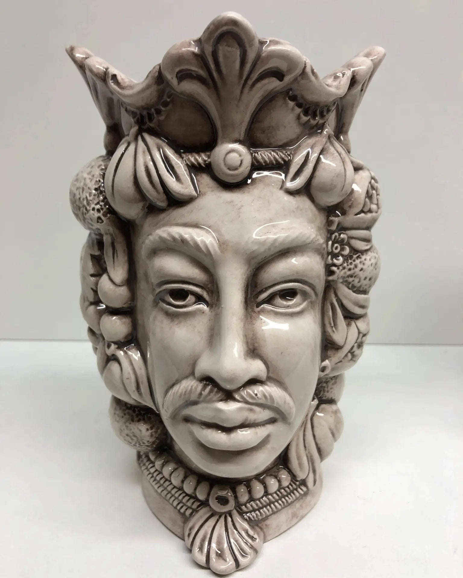 Teste di Moro Afro Frutta Ceramica Caltagirone cm H.18 L.12 Artigianale Beige - DD CERAMICHE SICILIANE