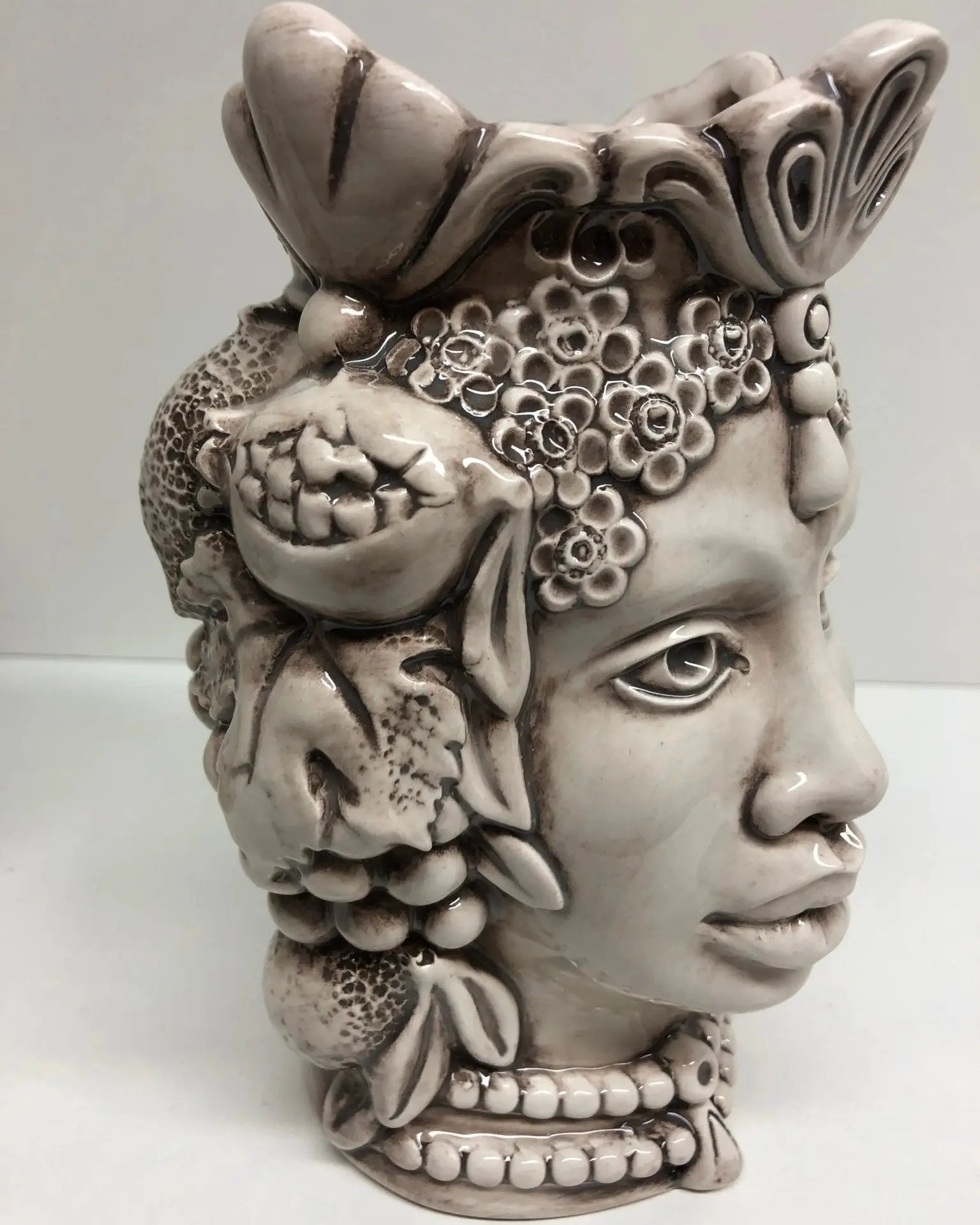 Teste di Moro Afro Frutta Ceramica Caltagirone cm H.18 L.12 Artigianale Beige - DD CERAMICHE SICILIANE