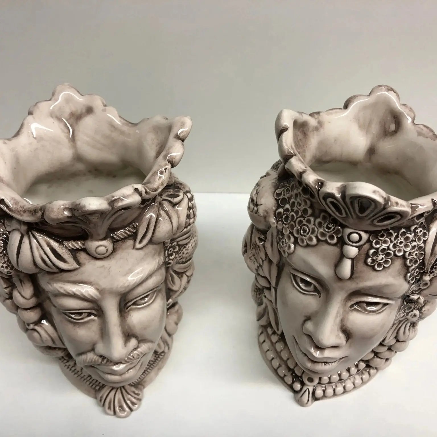 Teste di Moro Afro Frutta Ceramica Caltagirone cm H.18 L.12 Artigianale Beige - DD CERAMICHE SICILIANE