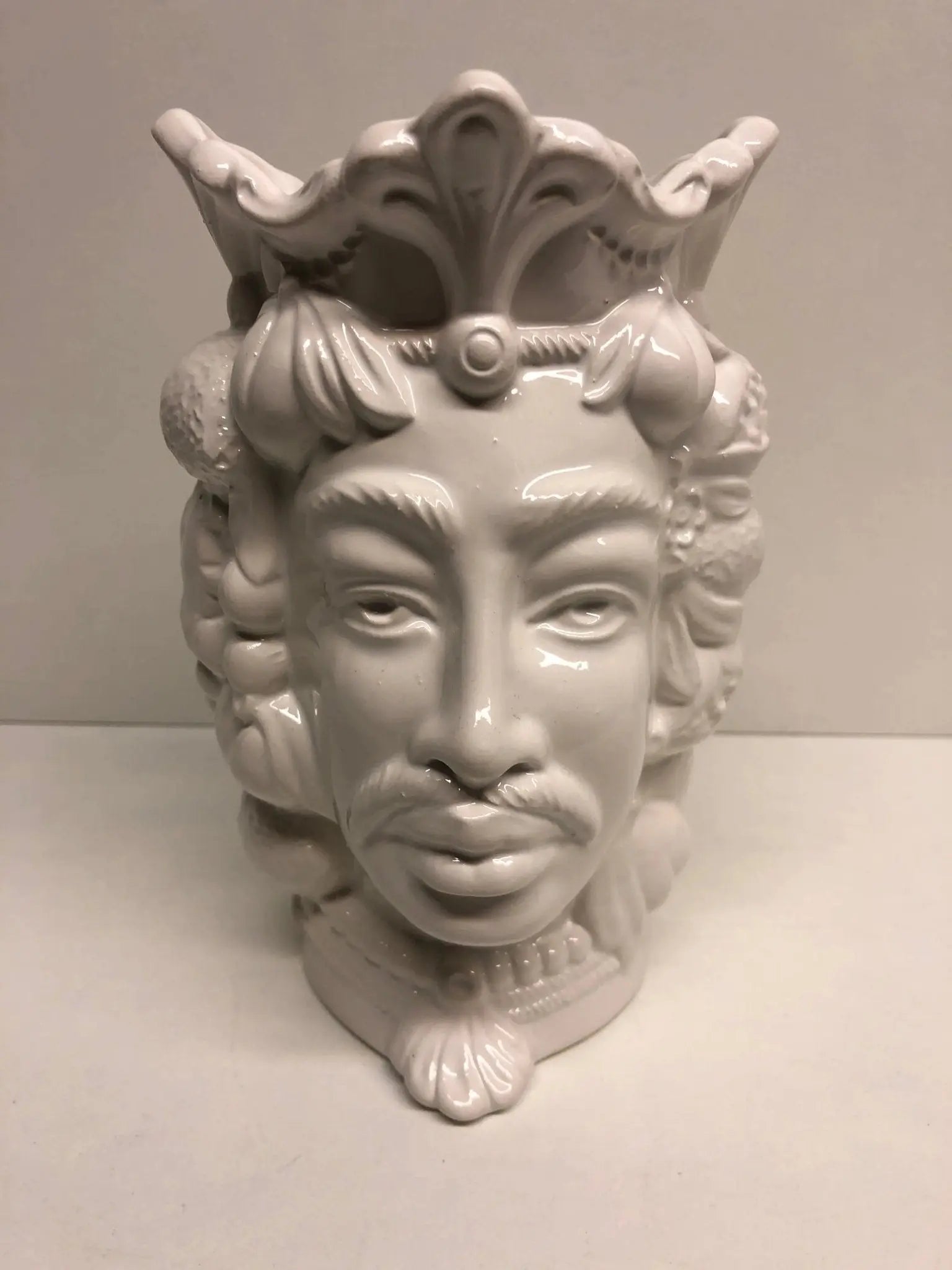 Teste di Moro Afro Frutta Ceramica Caltagirone cm H.18 L.12 Artigianale Bianco Lucido - DD CERAMICHE SICILIANE