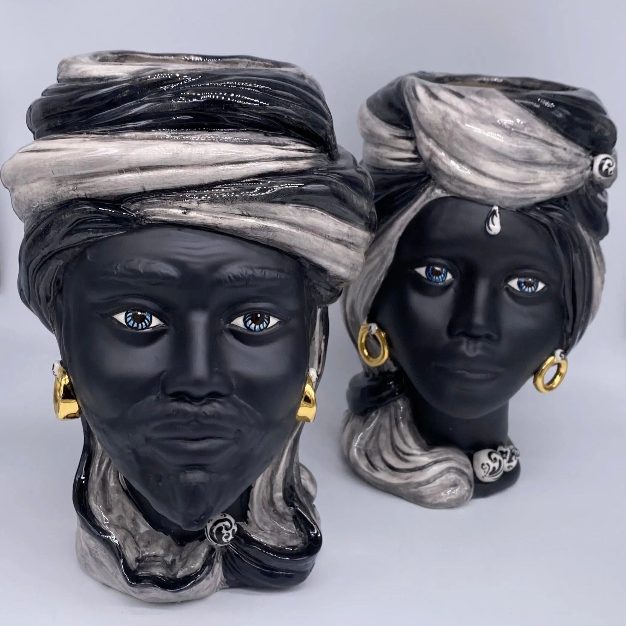 Teste di Moro Anubi Ceramica Caltagirone cm H.29 L.20 Artigianale Grigio Nero Oro DD CERAMICHE SICILIANE