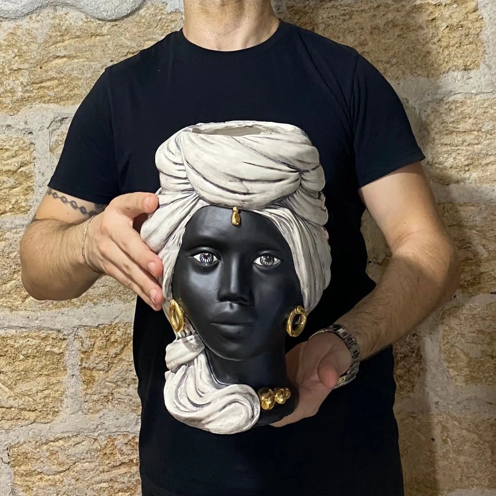 Teste di Moro Anubi Ceramica Caltagirone cm H.29 L.20 Artigianale Ghiaccio Nero Oro DD CERAMICHE SICILIANE