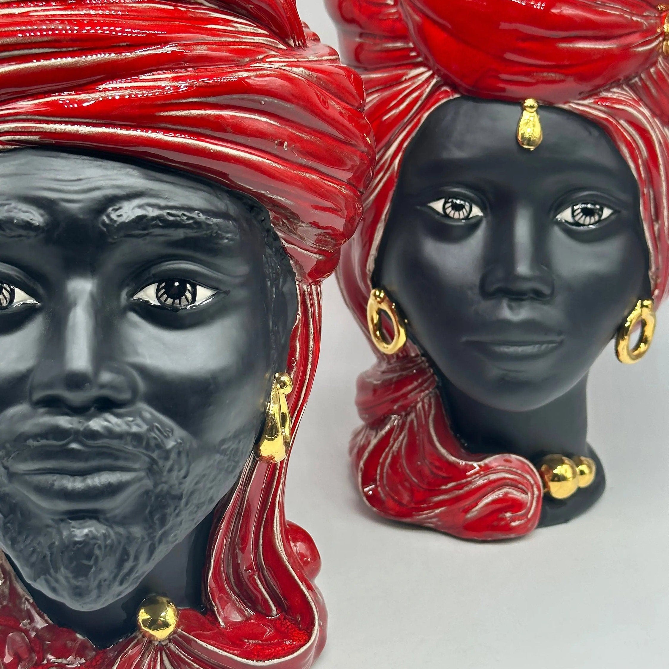 Teste di Moro Anubi Ceramica Caltagirone cm H.29 L.20 Artigianale Rosso Magma Oro DD CERAMICHE SICILIANE