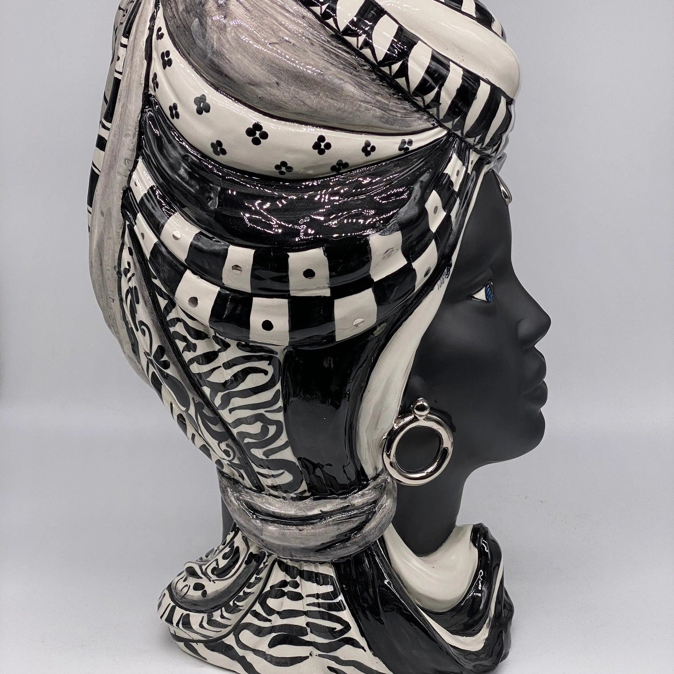 Teste di Moro Anubi Ceramica Caltagirone cm H.40 L.25 Artigianale Decoro n.1 DD CERAMICHE SICILIANE