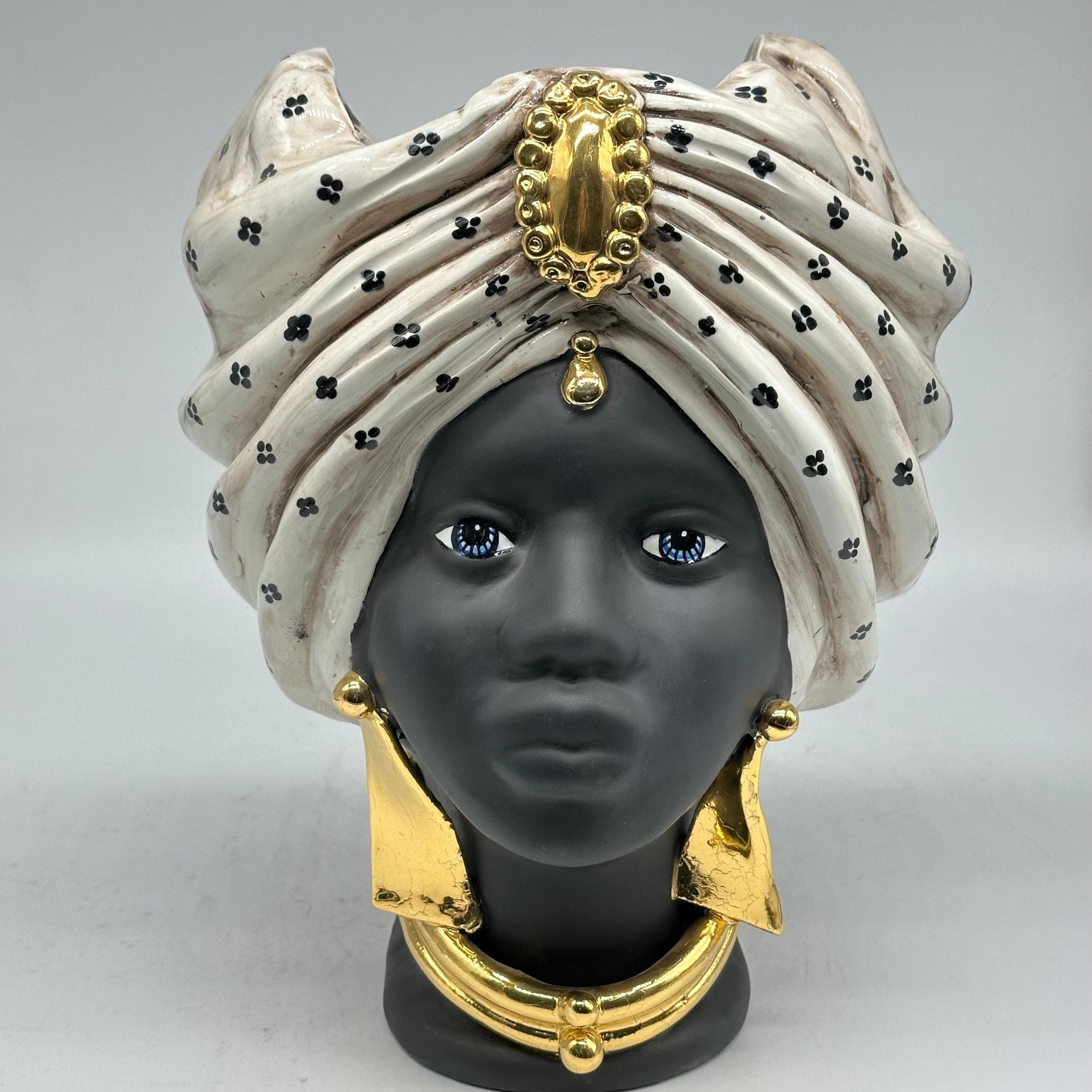 Teste di Moro Applique Atena Ceramica Caltagirone cm H.30 L.23 Artigianale Écru Pois Nero Oro - TESTA DI MORO