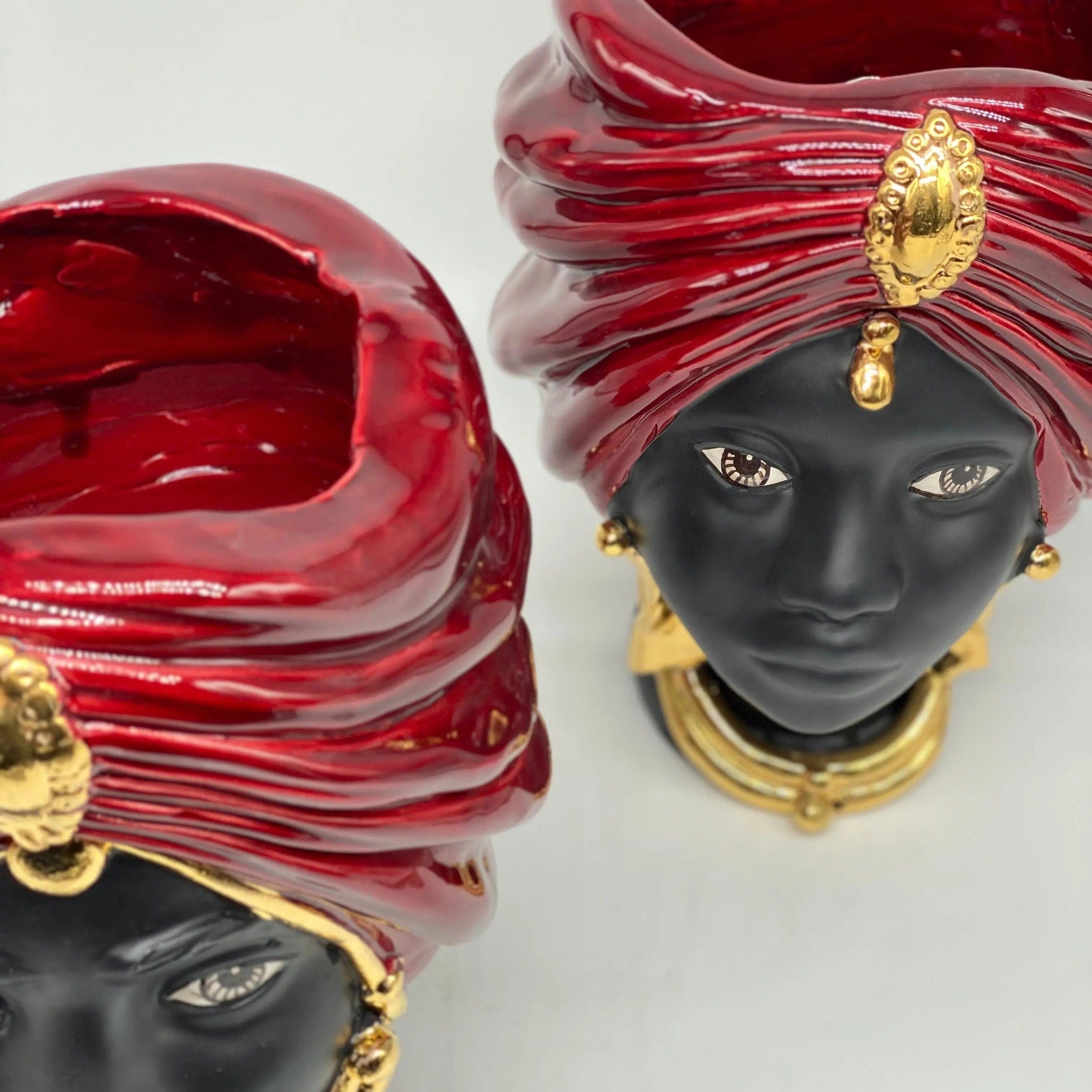 Teste di Moro Atena Ceramica Caltagirone cm H.24 L.18 Artigianale Bordeaux Opaco Oro DD CERAMICHE SICILIANE