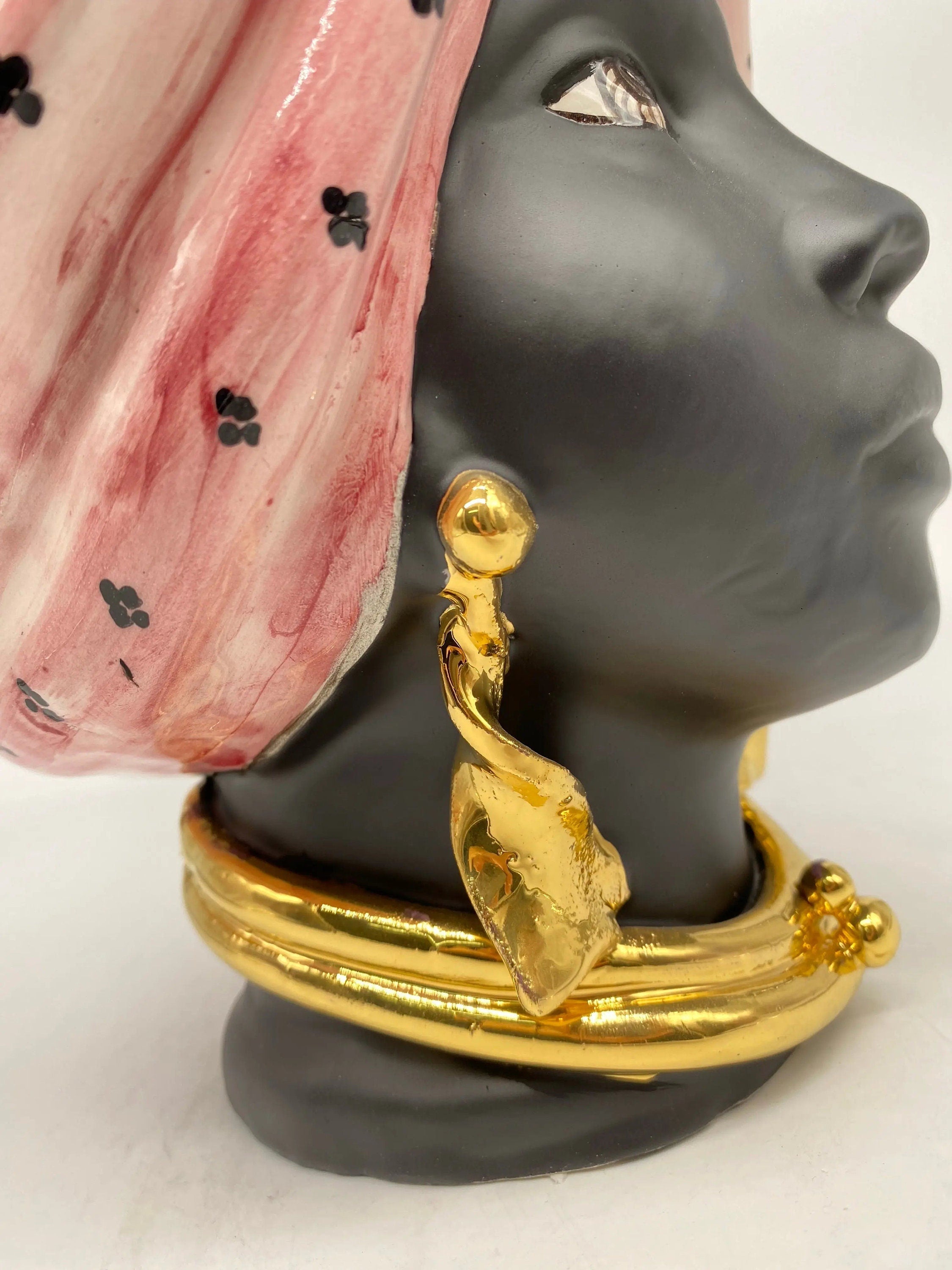 Teste di Moro Atena Ceramica Caltagirone cm H.24 L.18 Artigianale Rosa Pois Nero Oro DD CERAMICHE SICILIANE