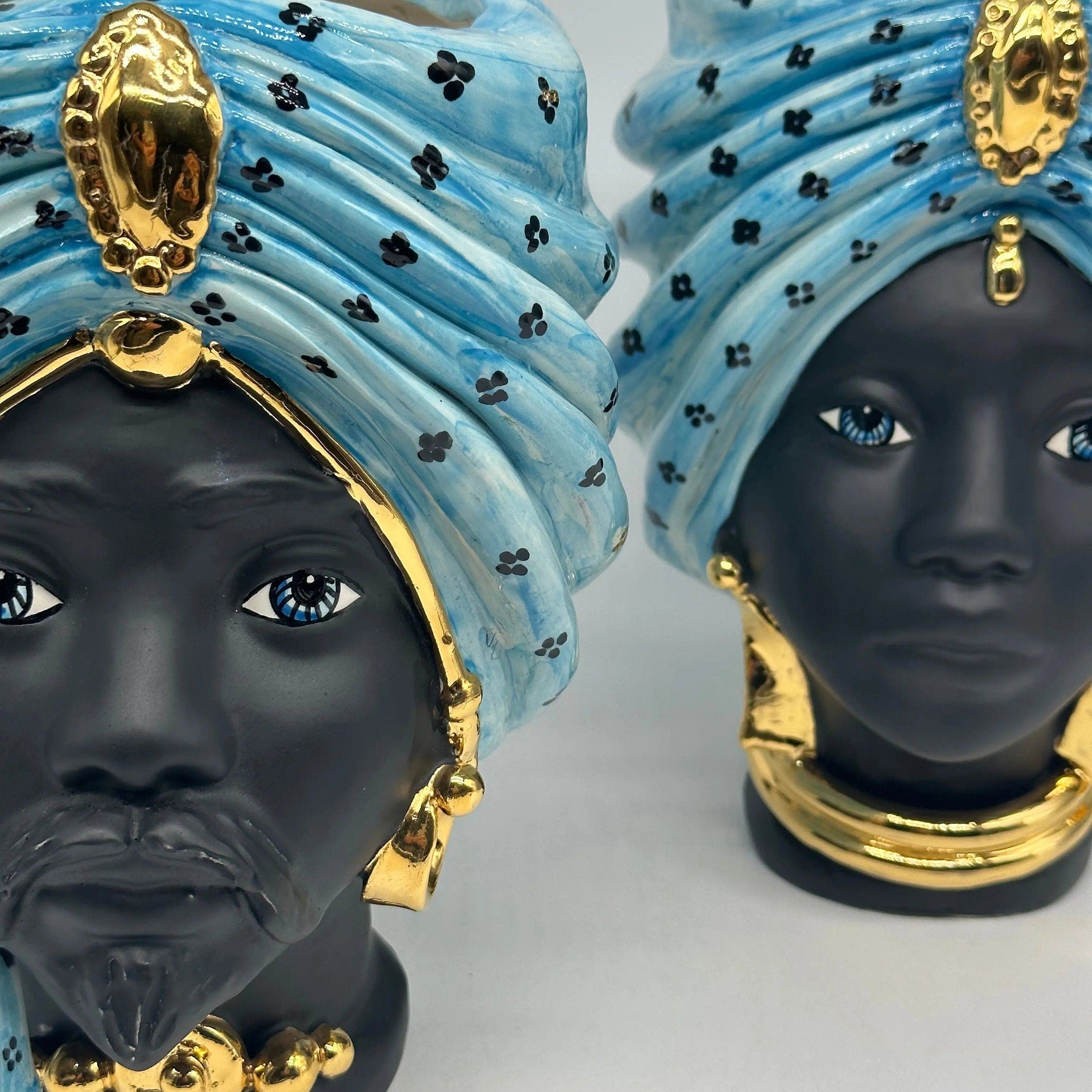 Teste di Moro Atena Ceramica Caltagirone cm H.24 L.18 Artigianale Celeste Pois Nero Oro DD CERAMICHE SICILIANE