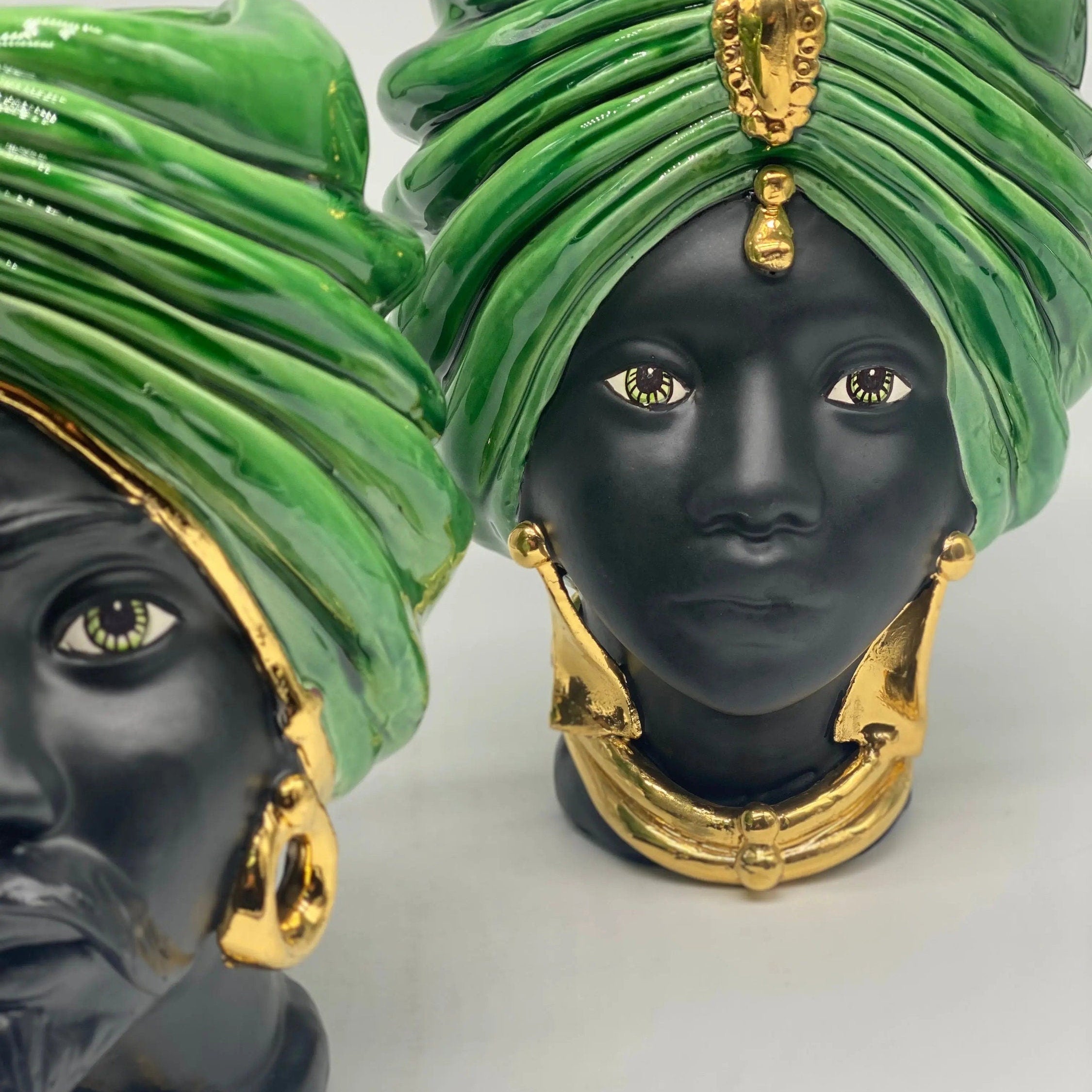 Teste di Moro Atena Ceramica Caltagirone cm H.24 L.18 Artigianale Verde Cristallo Opaco Oro DD CERAMICHE SICILIANE