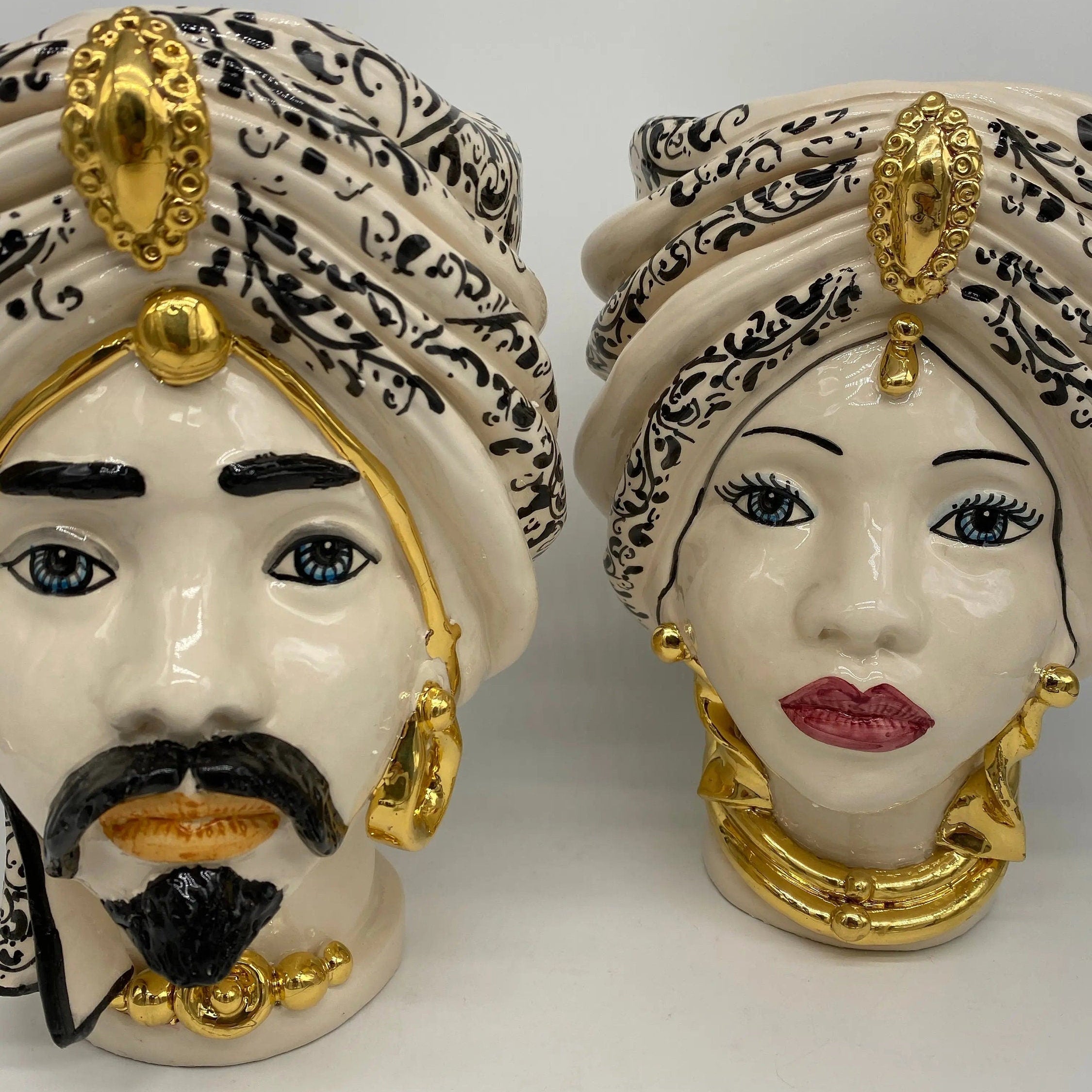 Teste di Moro Atena Ceramica Caltagirone cm H.24 L.18 Artigianale Bianco Decoro Barocco Oro DD CERAMICHE SICILIANE