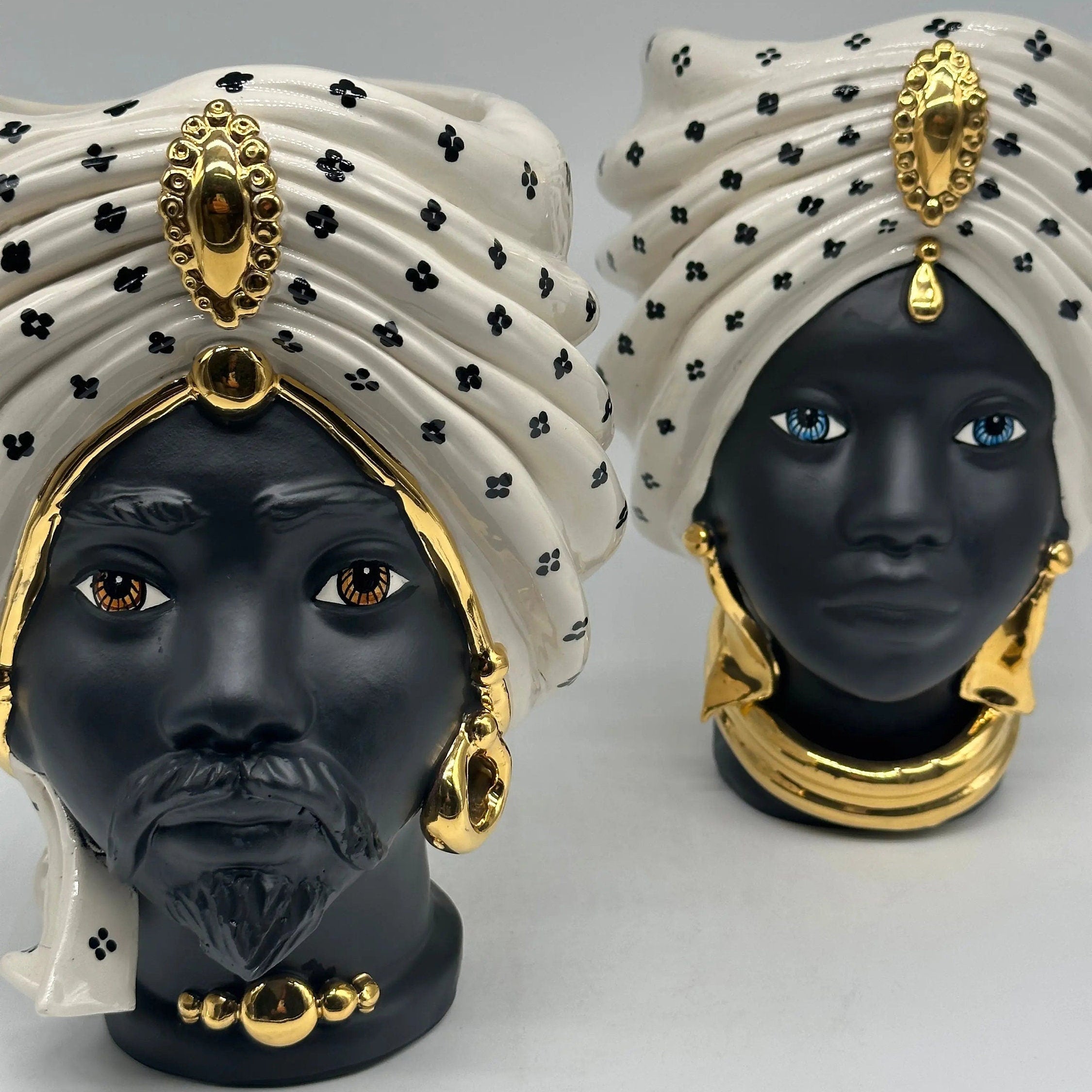 Teste di Moro Atena Ceramica Caltagirone cm H.24 L.18 Artigianale Bianco Pois Nero Oro DD CERAMICHE SICILIANE