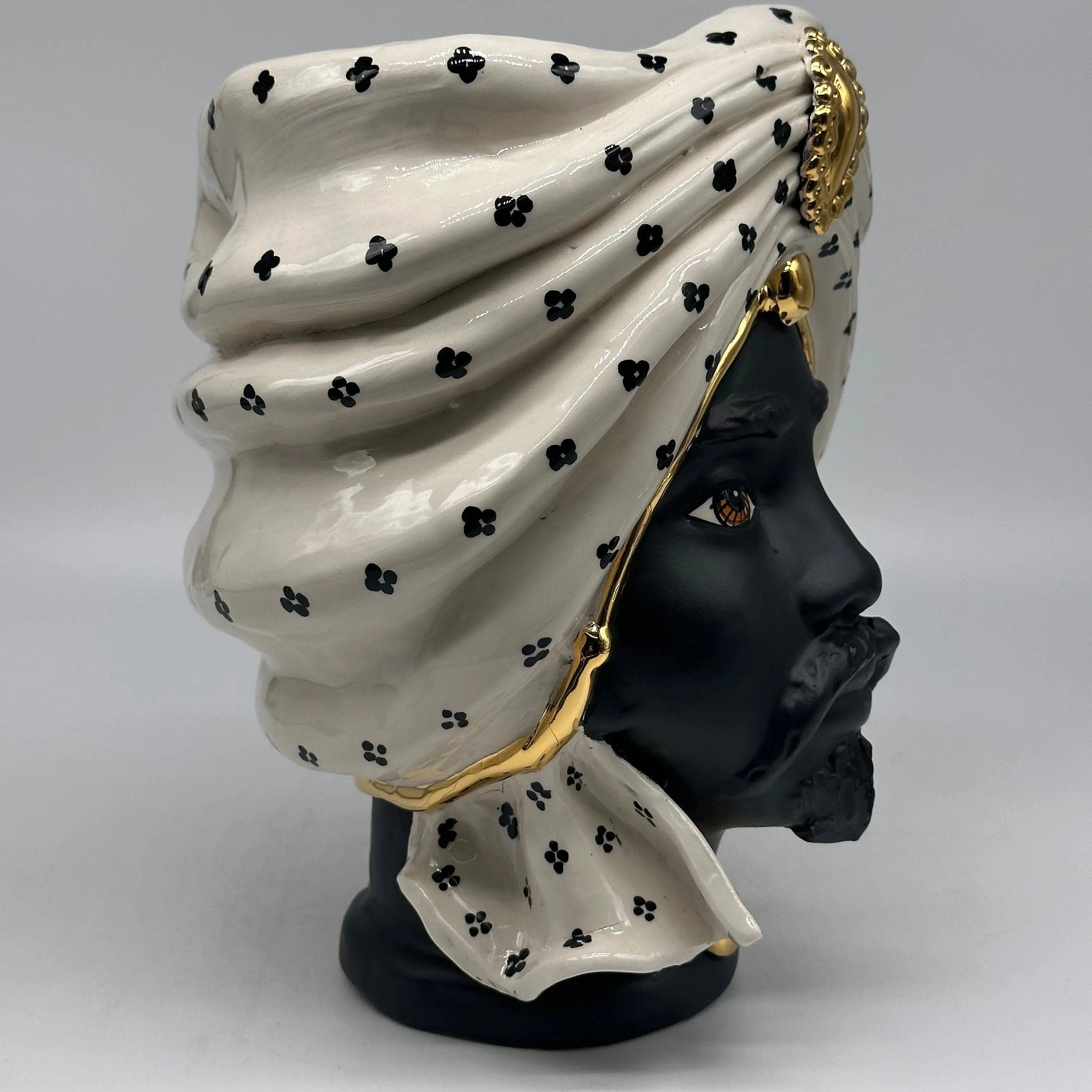 Teste di Moro Atena Ceramica Caltagirone cm H.24 L.18 Artigianale Bianco Pois Nero Oro DD CERAMICHE SICILIANE