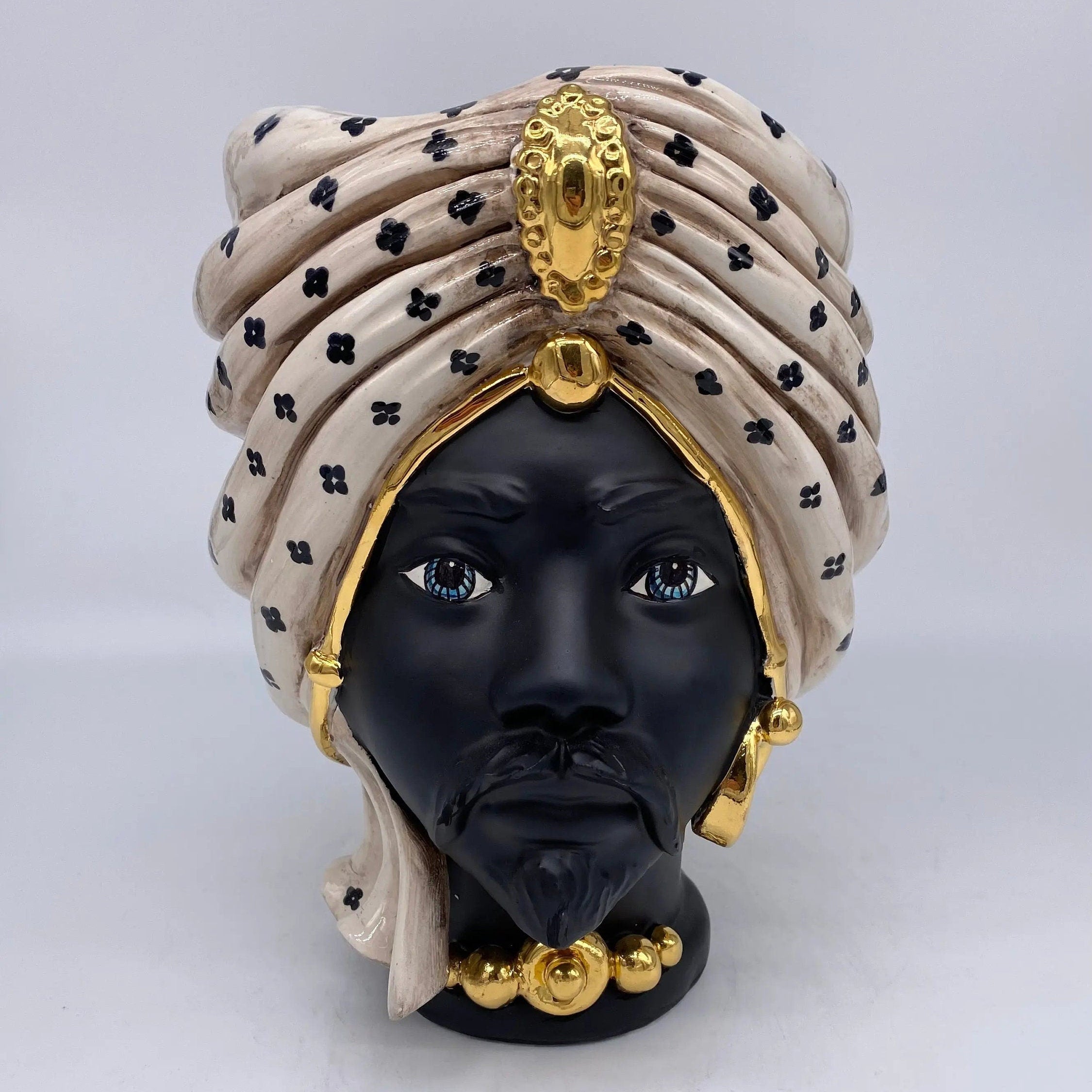 Teste di Moro Atena Ceramica Caltagirone cm H.24 L.18 Artigianale Écru Pois Nero Oro DD CERAMICHE SICILIANE