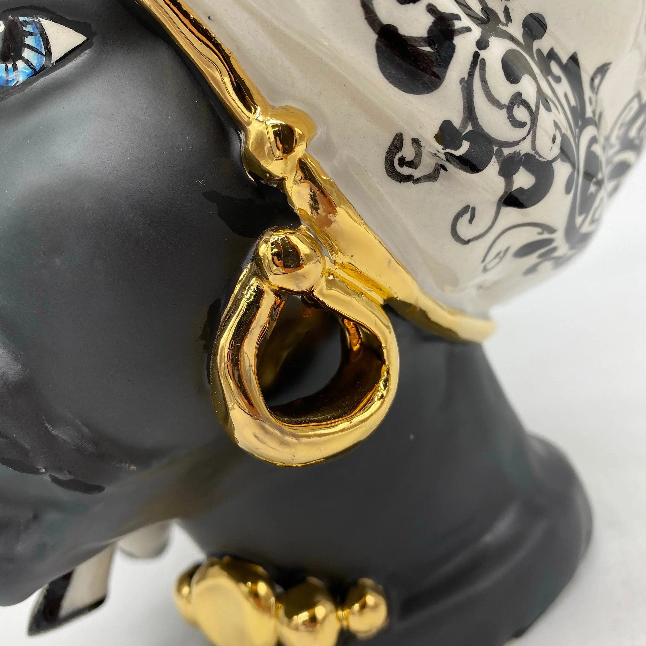 Teste di Moro Atena Ceramica Caltagirone cm H.24 L.18 Artigianale Opaco Bianco Barocco Oro DD CERAMICHE SICILIANE