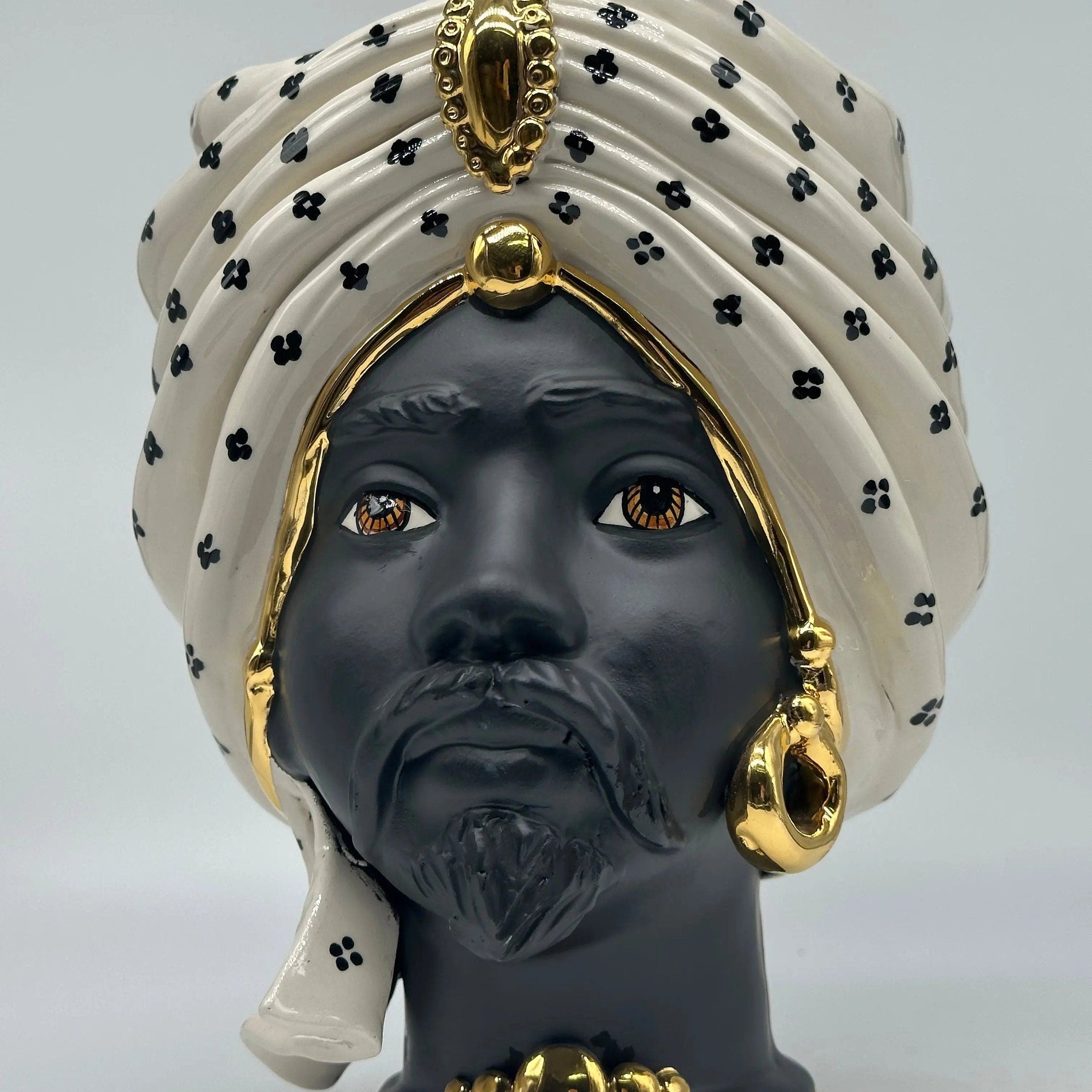 Teste di Moro Atena Ceramica Caltagirone cm H.24 L.18 Artigianale Bianco Pois Nero Oro DD CERAMICHE SICILIANE