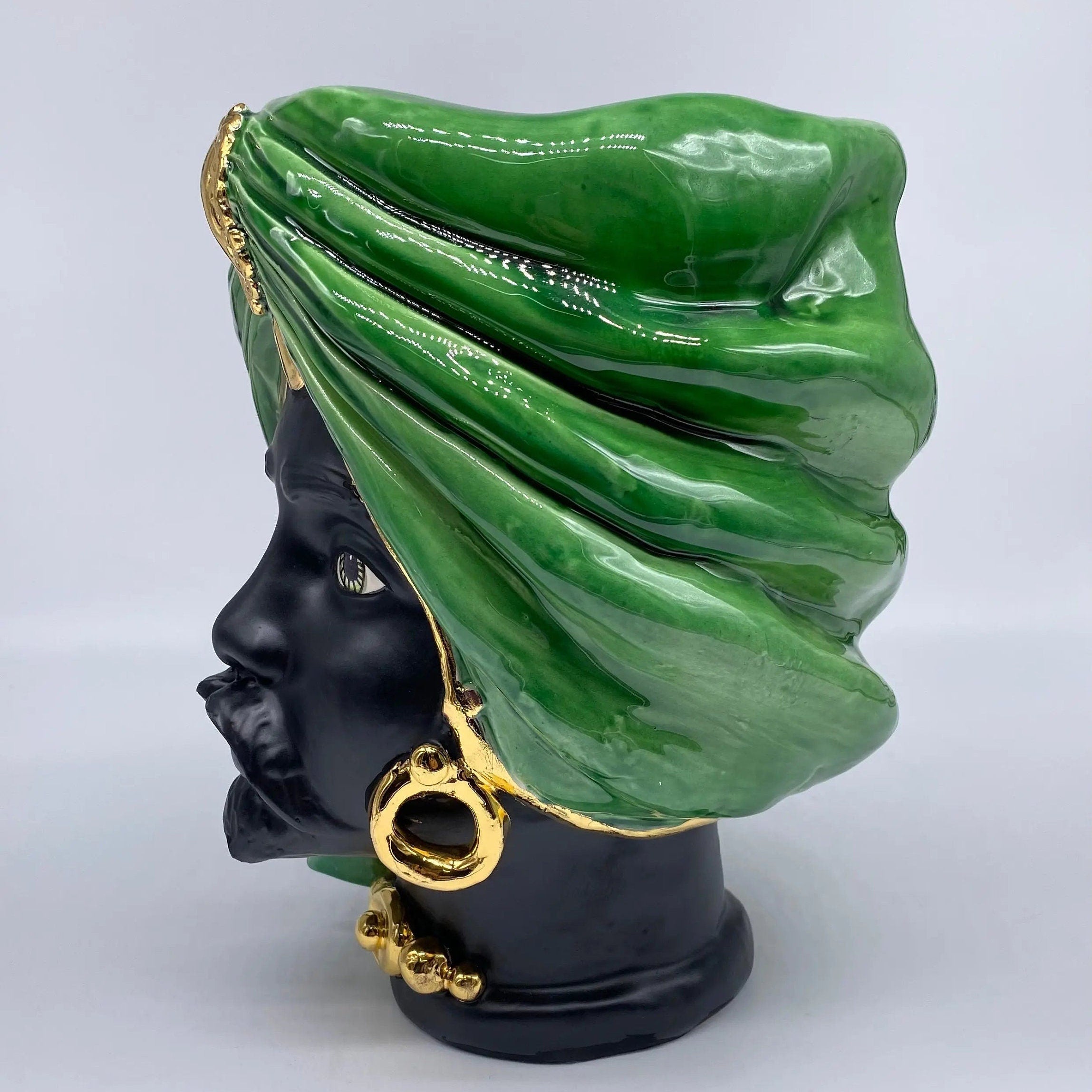 Teste di Moro Atena Ceramica Caltagirone cm H.24 L.18 Artigianale Verde Cristallo Opaco Oro DD CERAMICHE SICILIANE