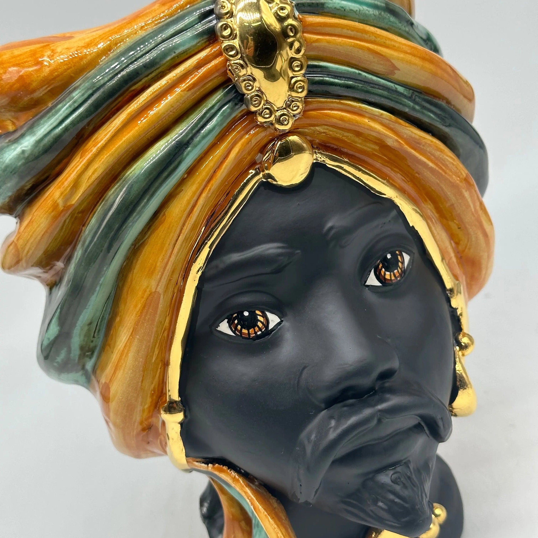 Teste di Moro Atena Ceramica Caltagirone cm H.24 L.18 Artigianale Ocra Verde Nero Oro DD CERAMICHE SICILIANE