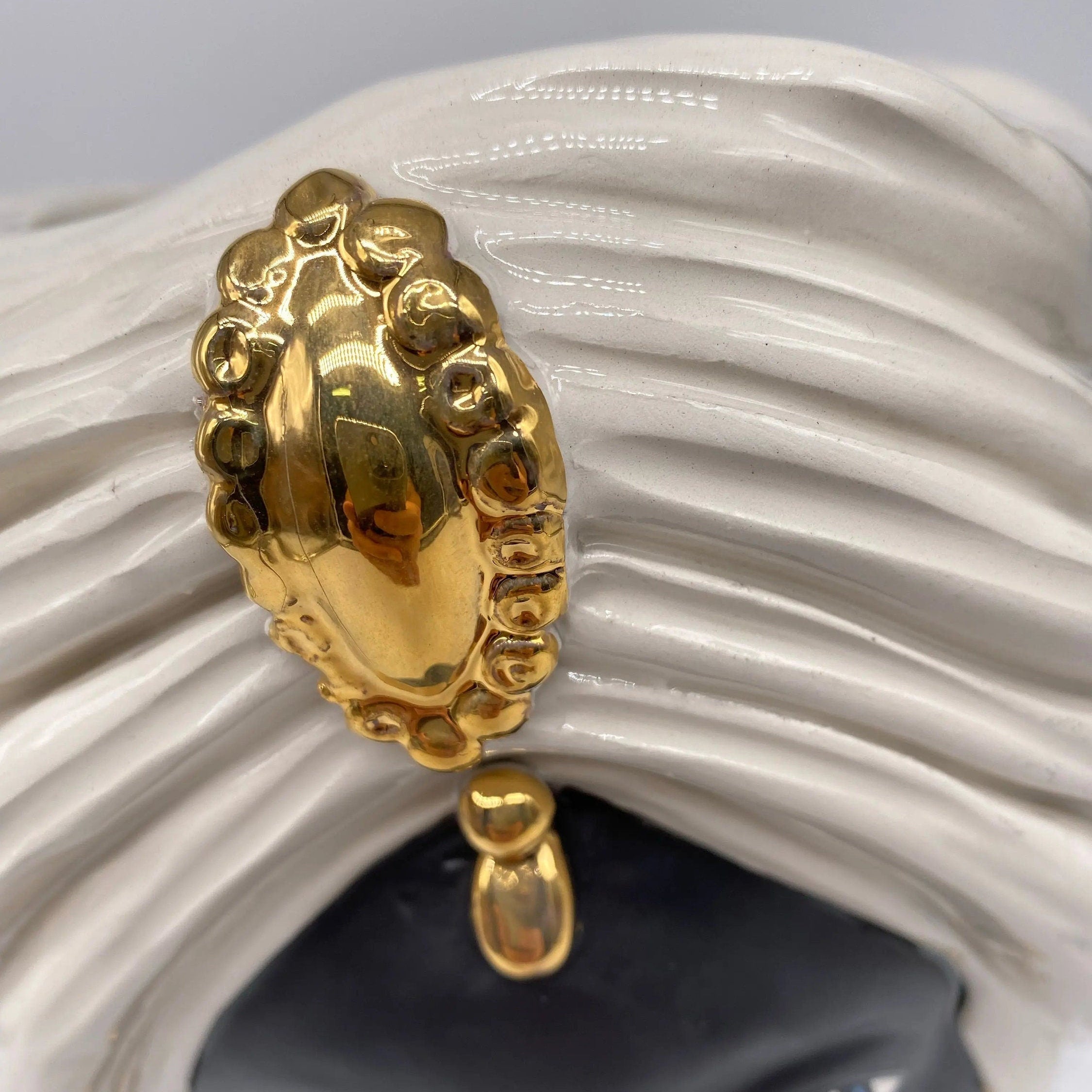 Teste di Moro Atena Ceramica Caltagirone cm H.24 L.18 Artigianale Bianco Nero Oro DD CERAMICHE SICILIANE