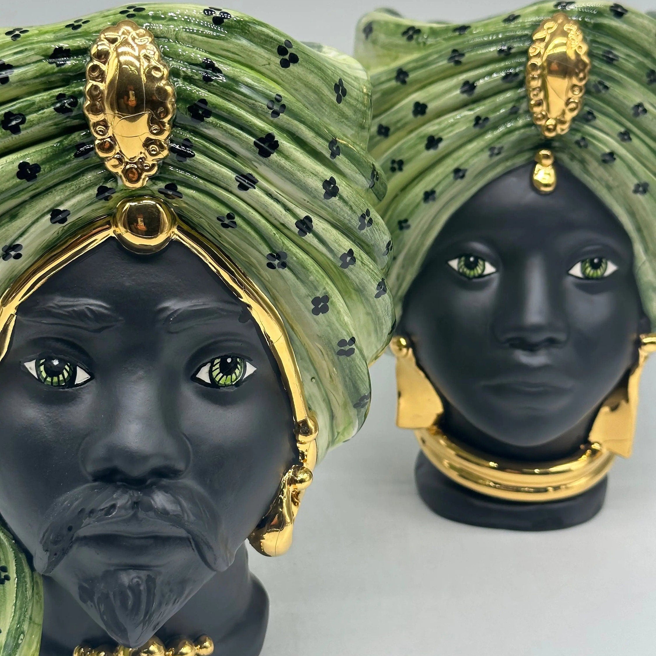 Teste di Moro Atena Ceramica Caltagirone cm H.24 L.18 Artigianale Verde Pois Nero Oro DD CERAMICHE SICILIANE