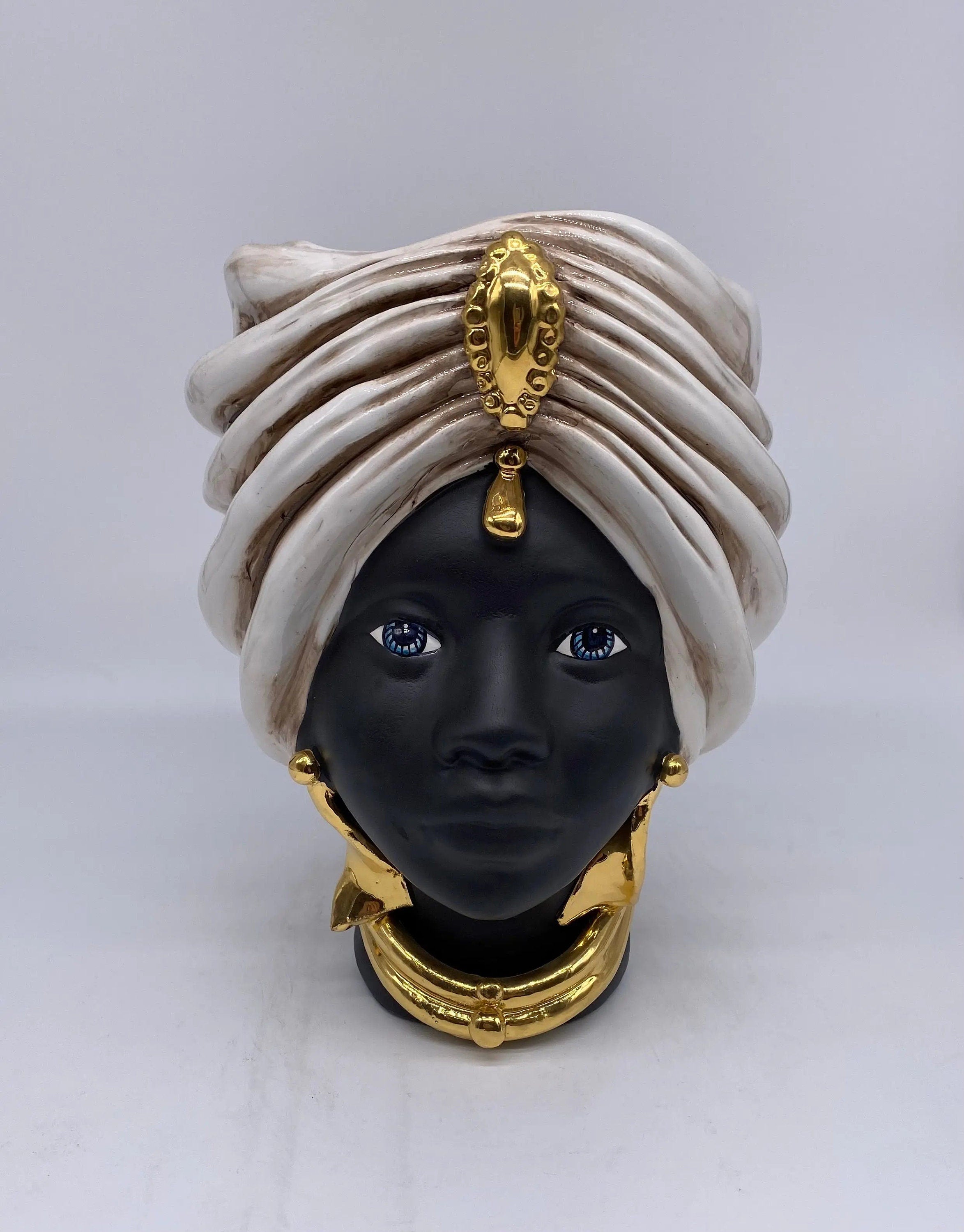 Teste di Moro Atena Ceramica Caltagirone cm H.24 L.18 Artigianale Écru Nero Oro DD CERAMICHE SICILIANE