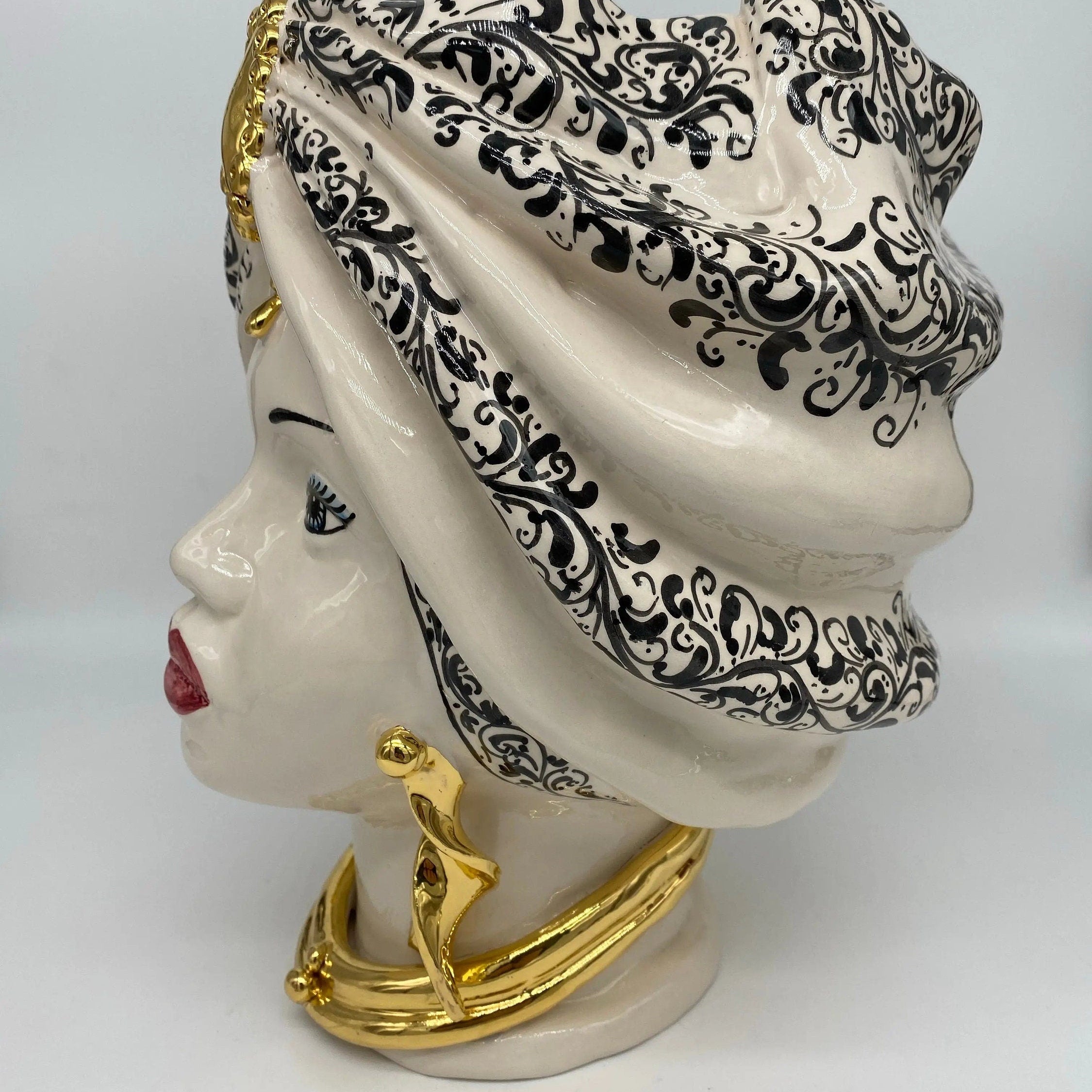 Teste di Moro Atena Ceramica Caltagirone cm H.30 L.23 Artigianale Bianco Decoro Barocco Oro DD CERAMICHE SICILIANE