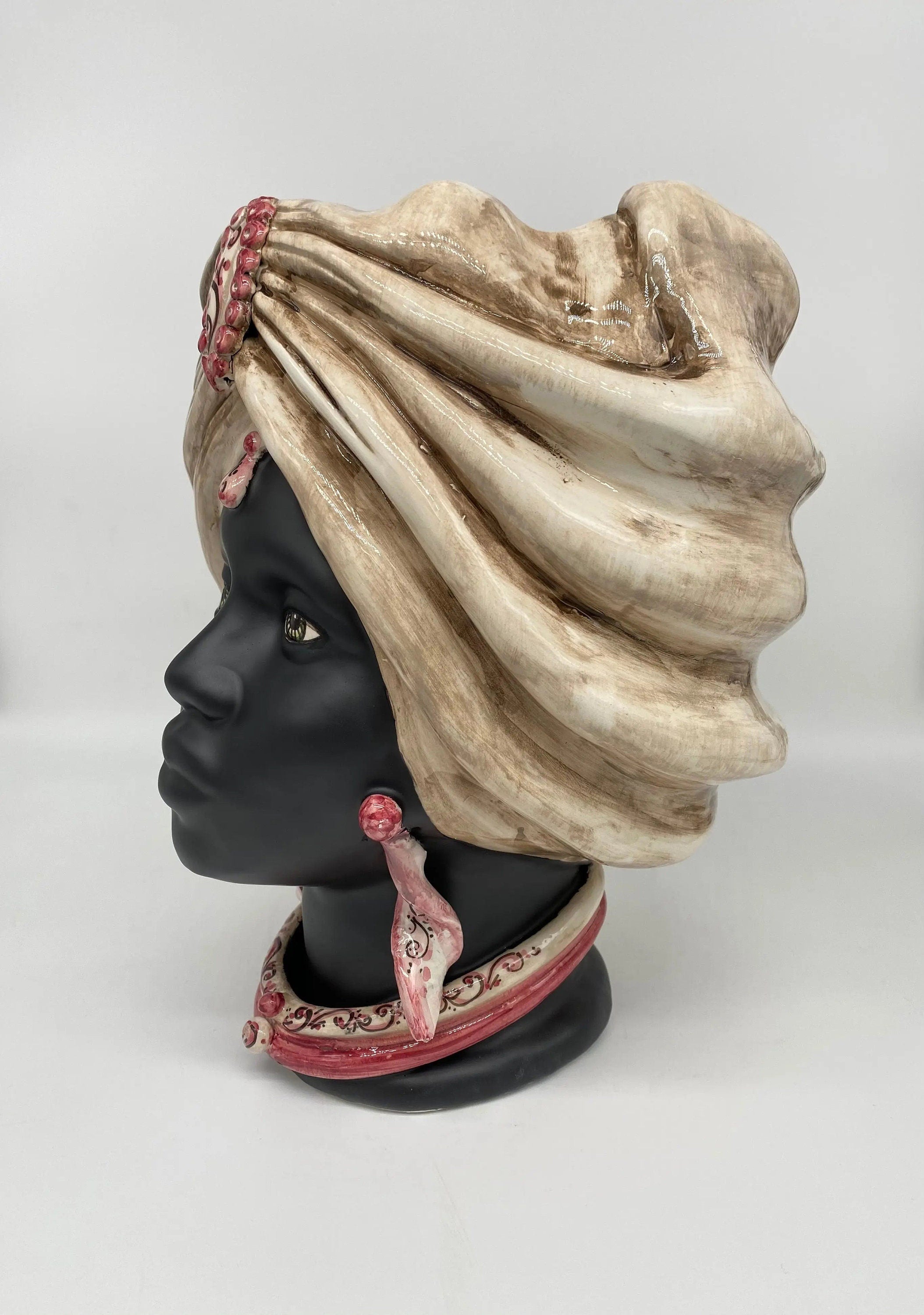 Teste di Moro Atena Ceramica Caltagirone cm H.30 L.23 Artigianale Écru Nero Viola DD CERAMICHE SICILIANE