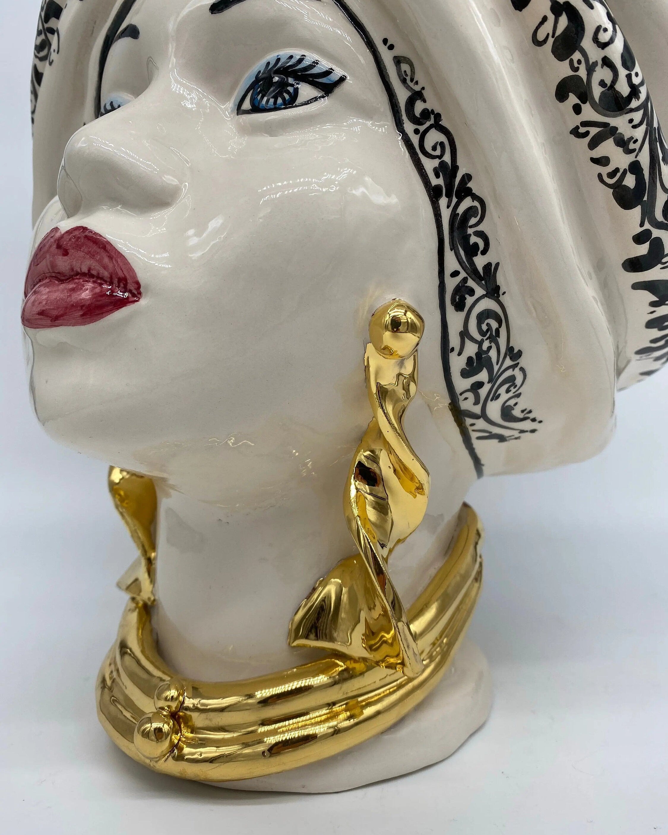 Teste di Moro Atena Ceramica Caltagirone cm H.30 L.23 Artigianale Bianco Decoro Barocco Oro DD CERAMICHE SICILIANE