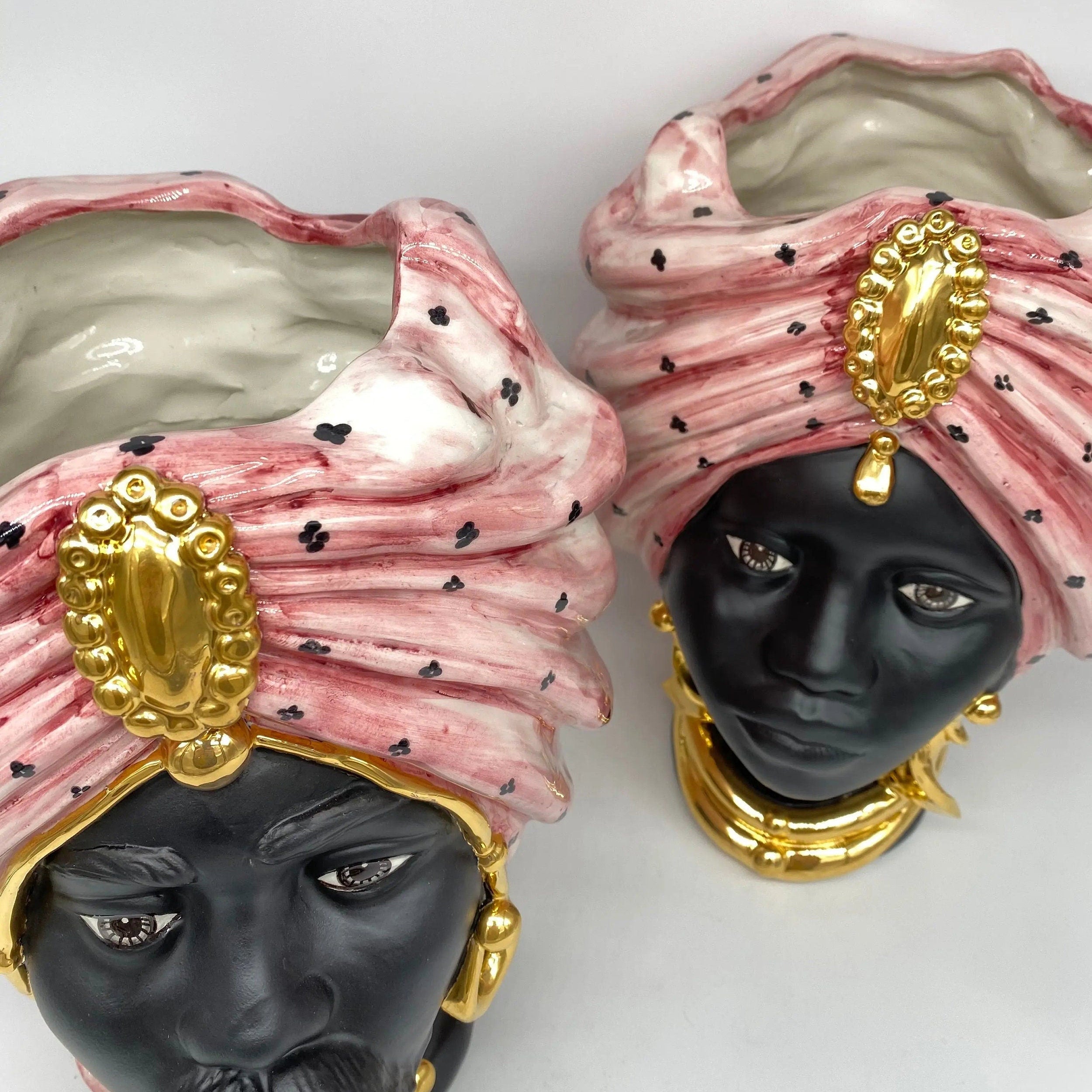 Teste di Moro Atena Ceramica Caltagirone cm H.30 L.23 Artigianale Rosa Pois Nero Oro DD CERAMICHE SICILIANE