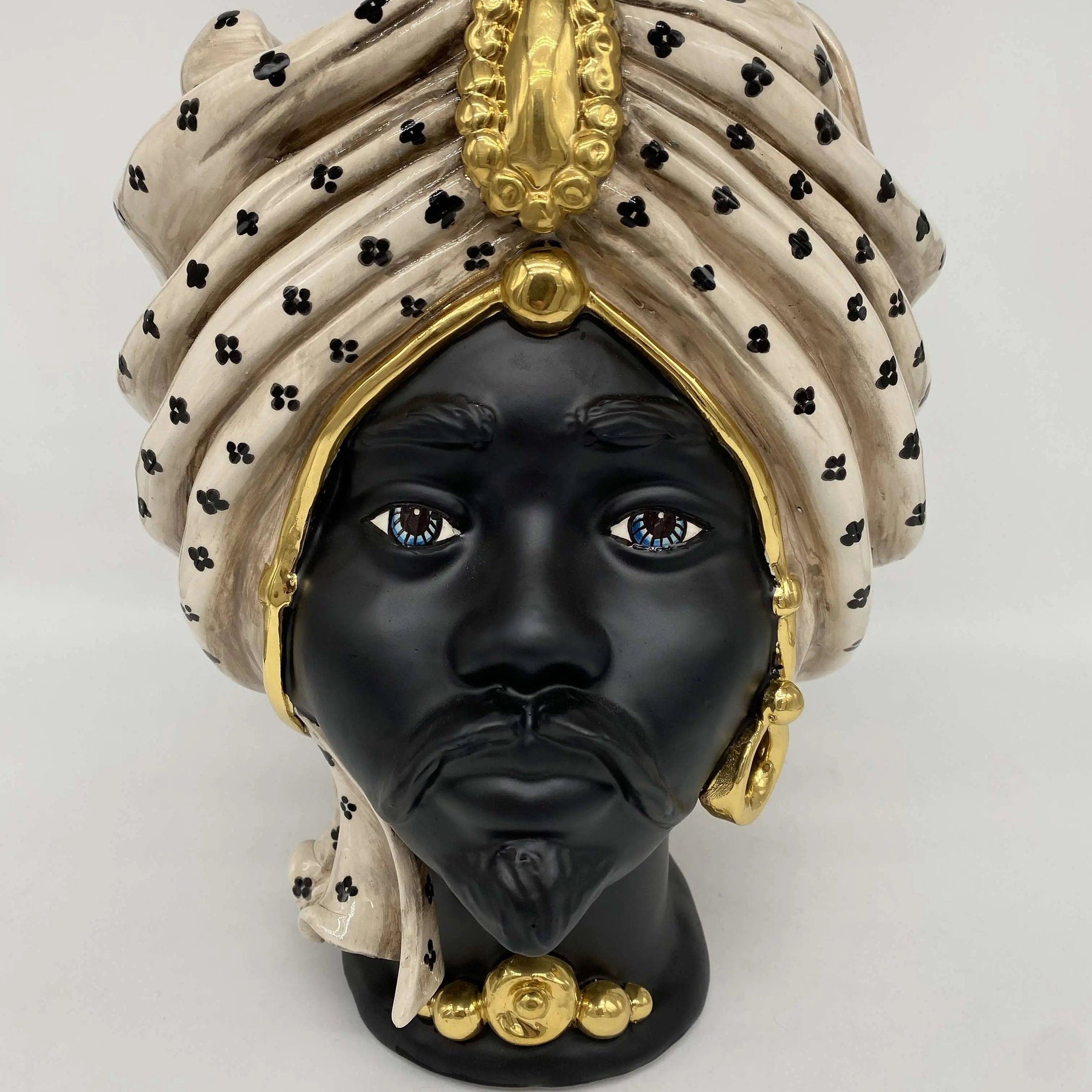 Teste di Moro Atena Ceramica Caltagirone cm H.30 L.23 Artigianale Écru Pois Nero Oro DD CERAMICHE SICILIANE