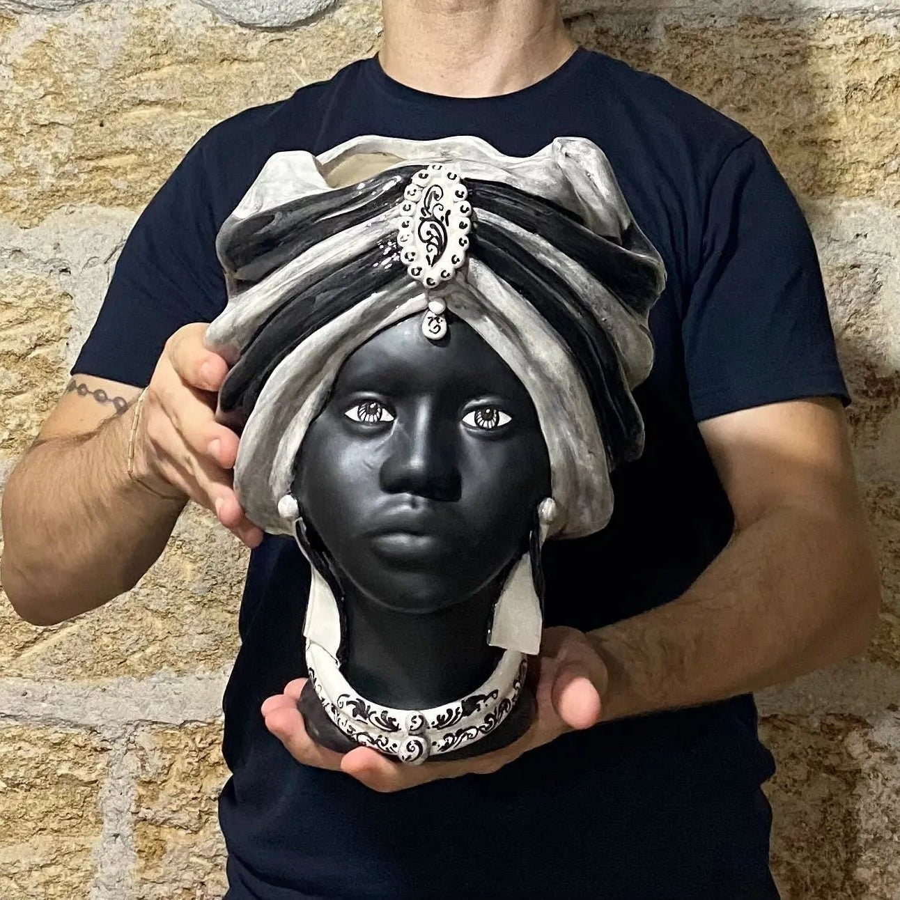 Teste di Moro Atena Ceramica Caltagirone cm H.30 L.23 Artigianale Grigio Nero DD CERAMICHE SICILIANE