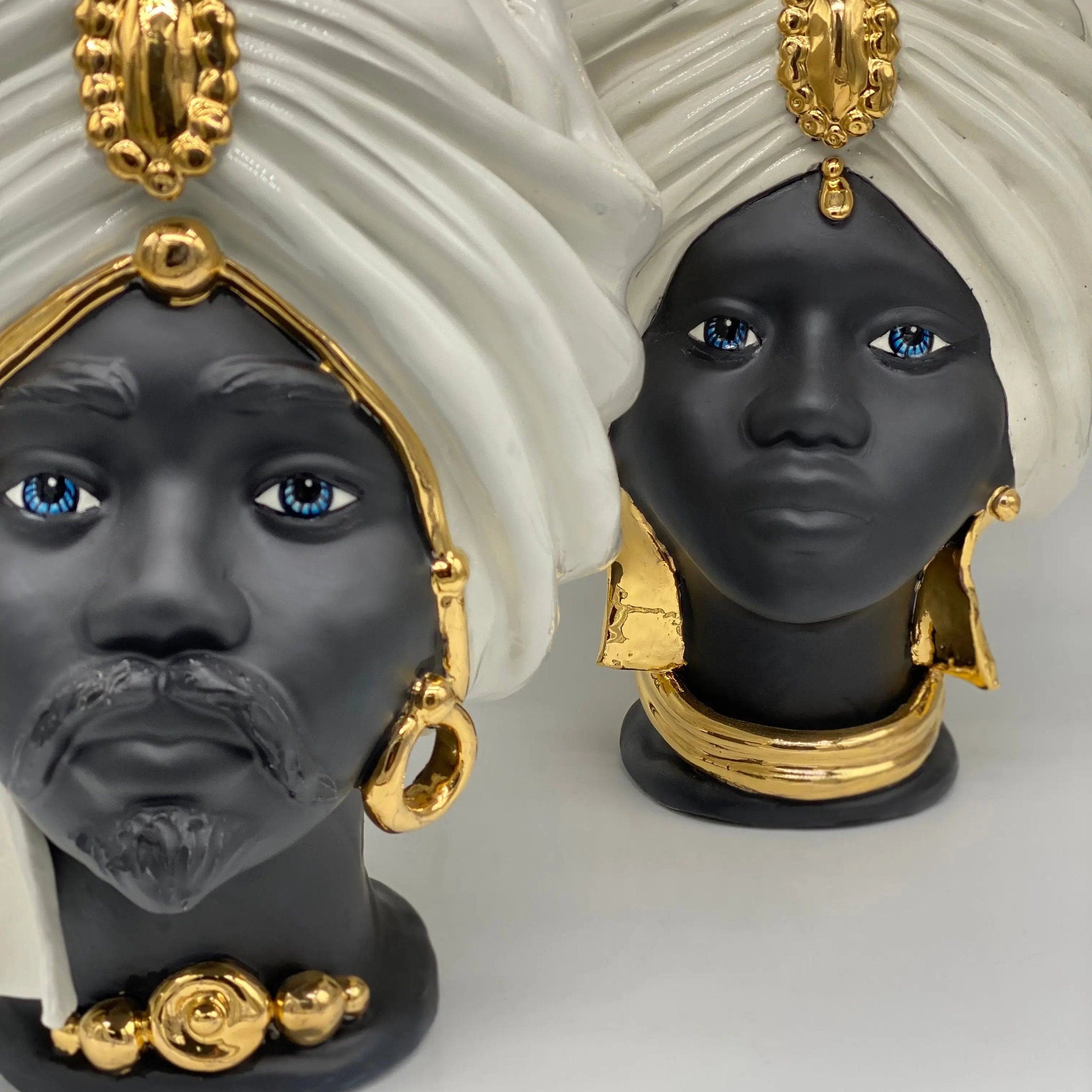 Teste di Moro Atena Ceramica Caltagirone cm H.30 L.23 Artigianale Bianco Nero Oro DD CERAMICHE SICILIANE