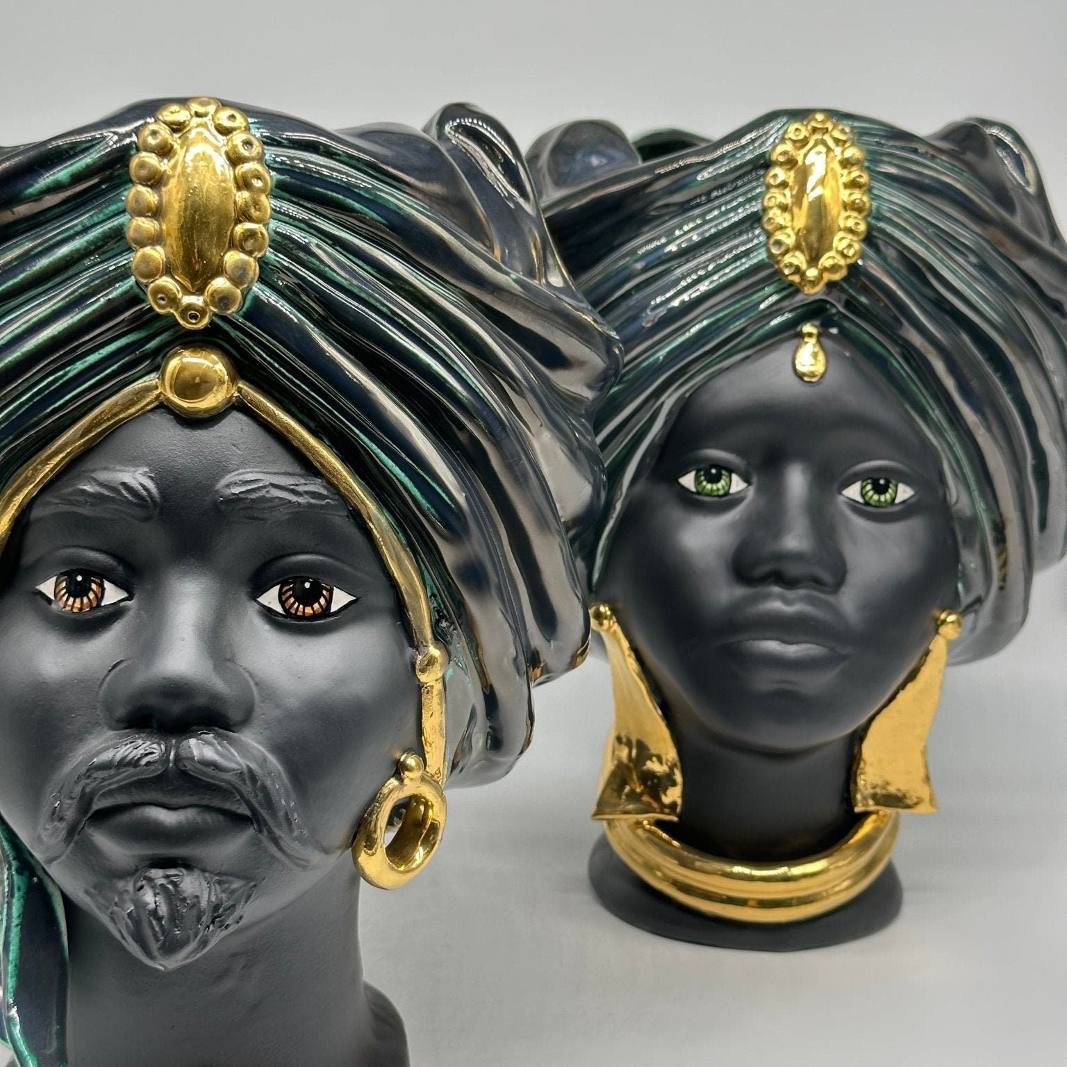 Teste di Moro Atena Ceramica Caltagirone cm H.30 L.23 Artigianale Verde Rame Nero Oro - DD CERAMICHE SICILIANE