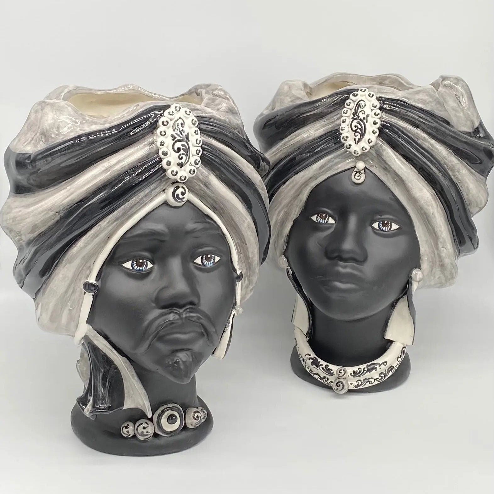 Teste di Moro Atena Ceramica Caltagirone cm H.30 L.23 Artigianale Grigio Nero DD CERAMICHE SICILIANE